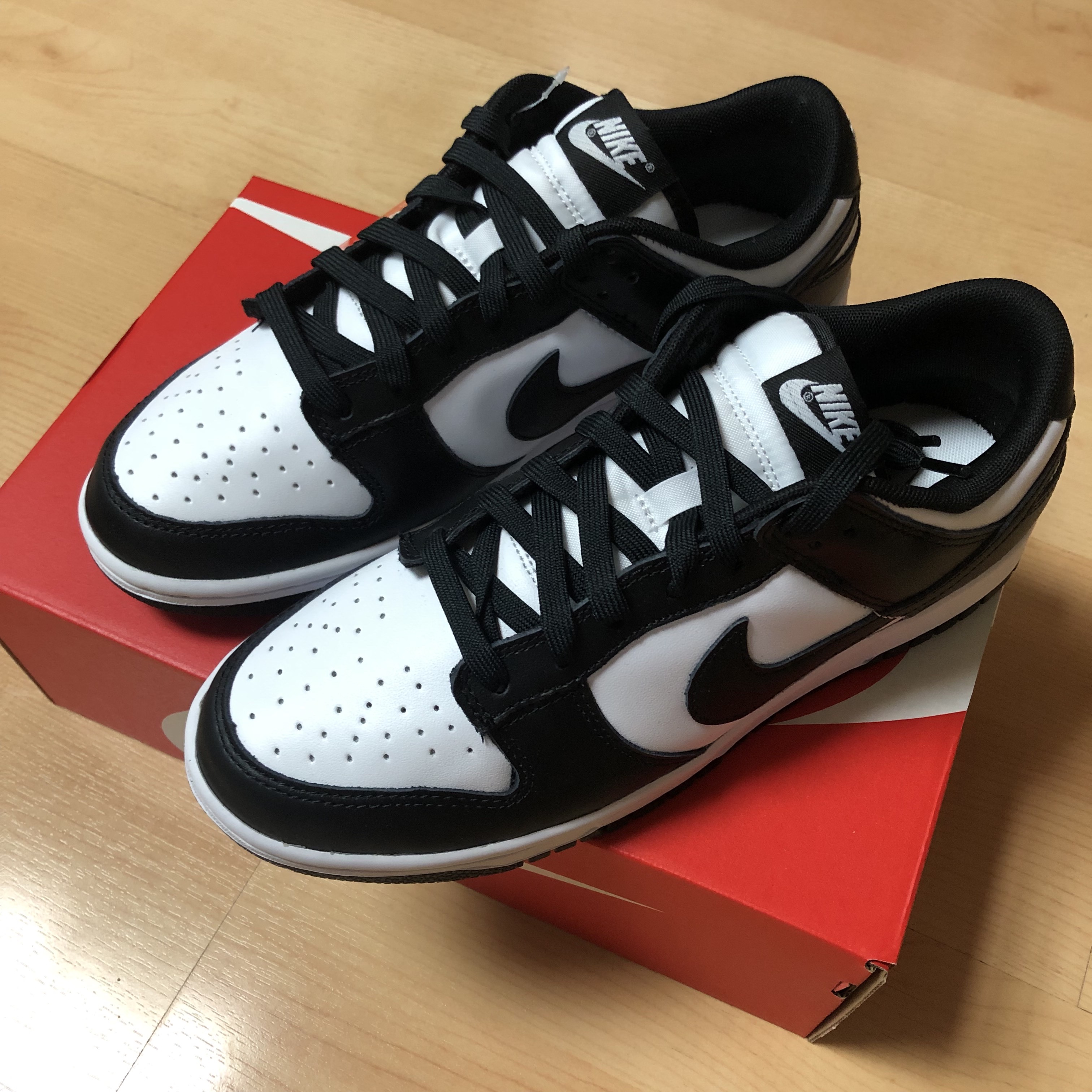Nike Dunk Low Retro Black 착용 스타일 - 2