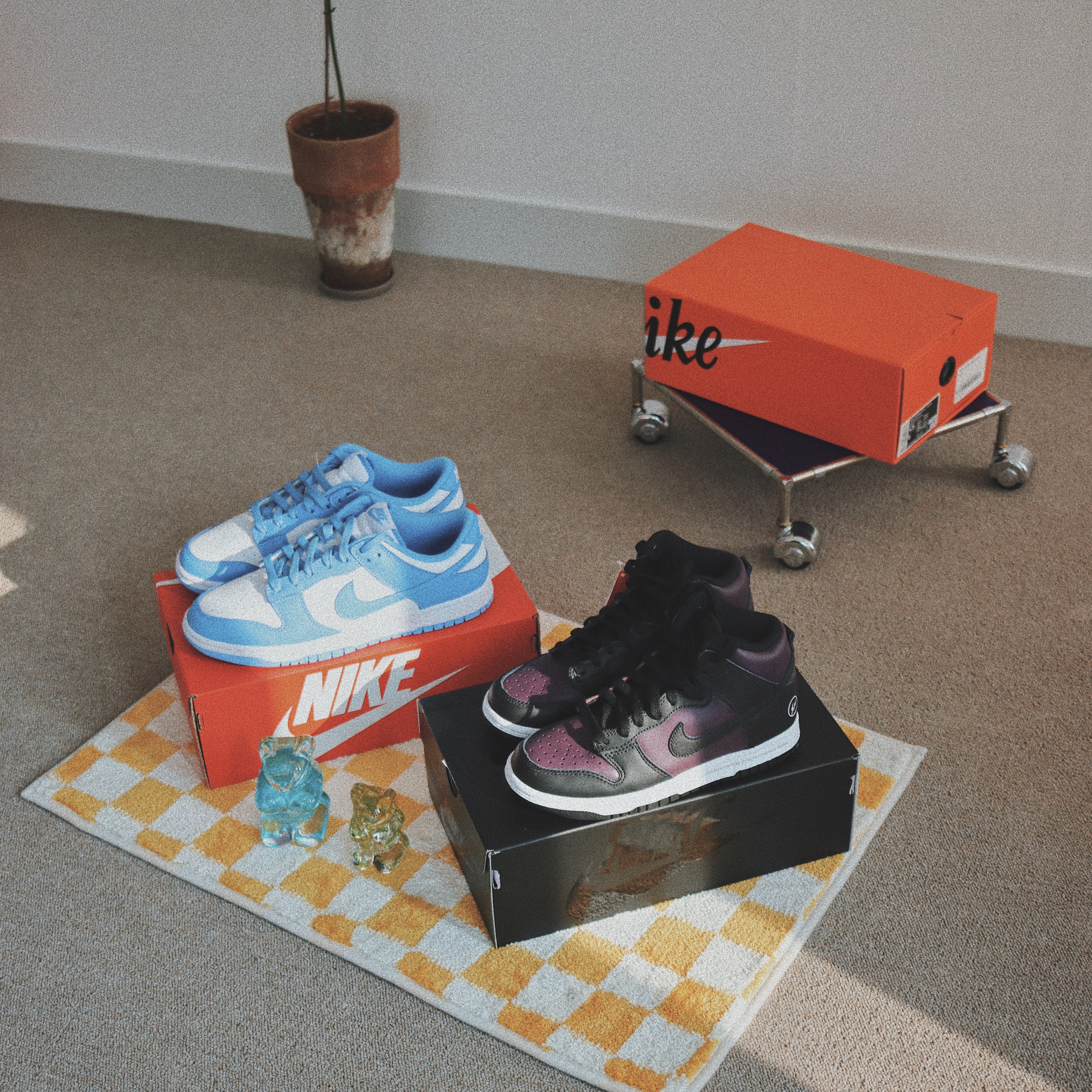 Nike x Fragment Dunk High Black, Nike Dunk Low Retro University Blue 착용 스타일 - 2