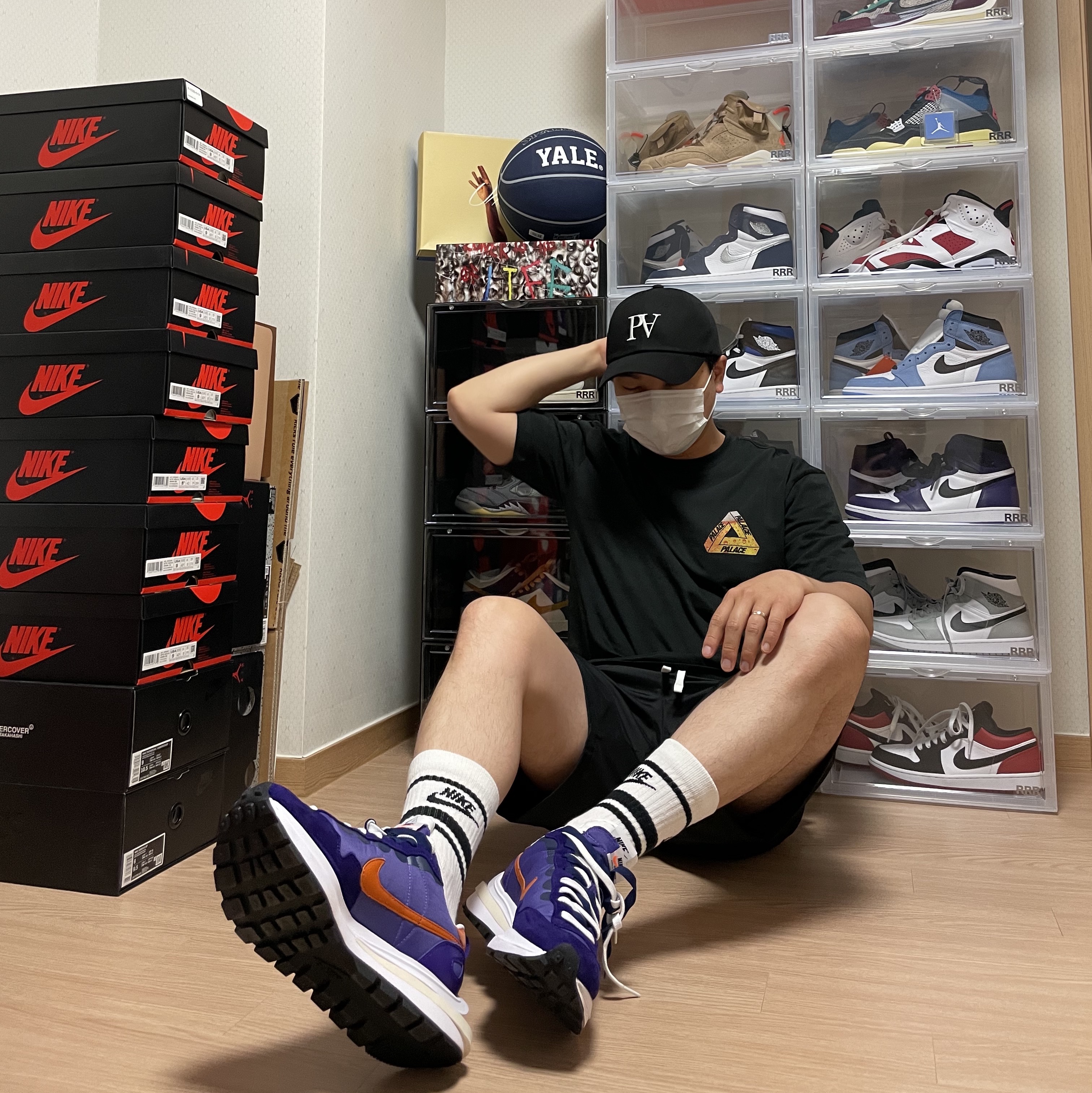 Palace Tri-Lager T-Shirt Black - 20FW, Nike x Sacai VaporWaffle Dark Iris 착용 스타일