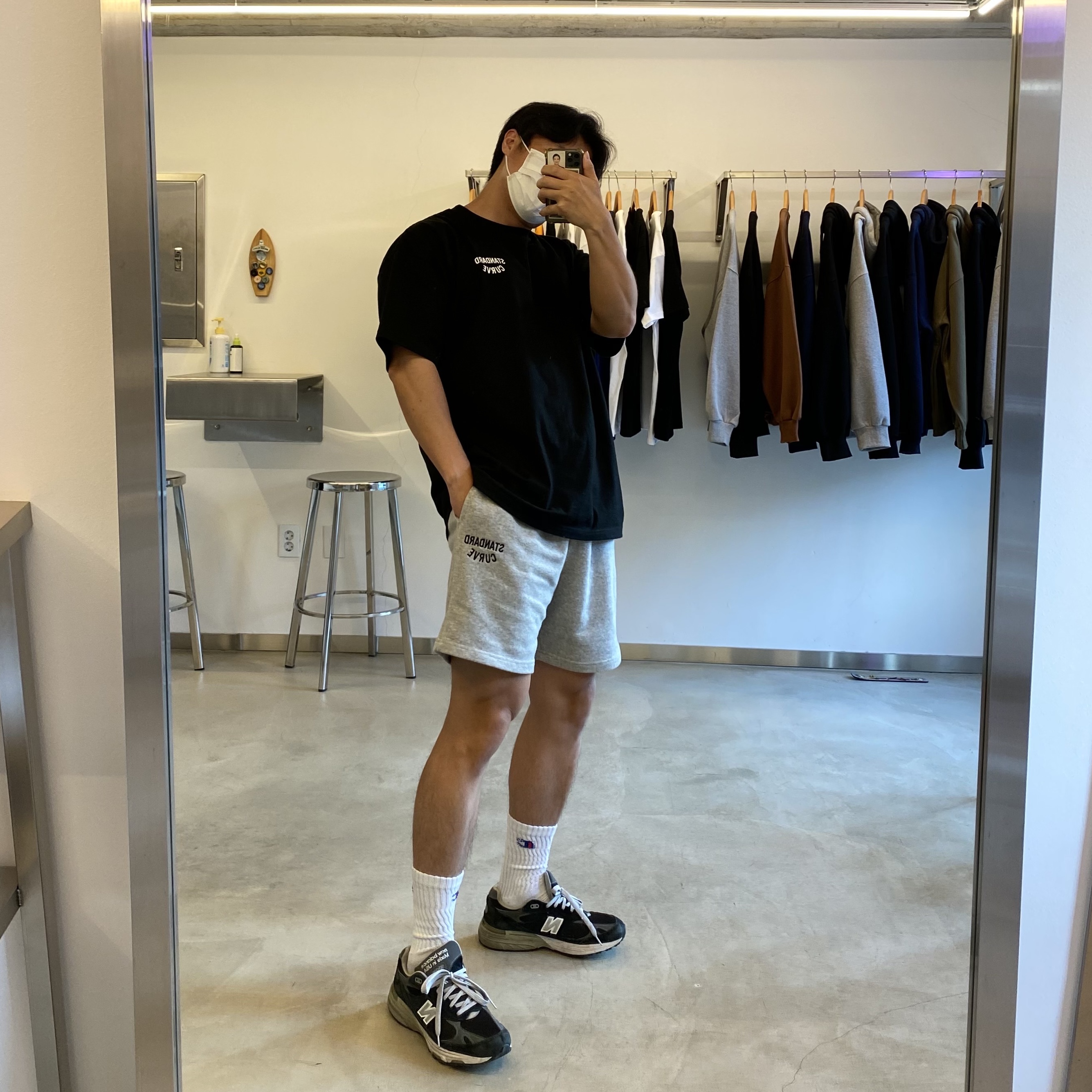 New Balance 993 Made in USA Black - D Standard 착용 스타일