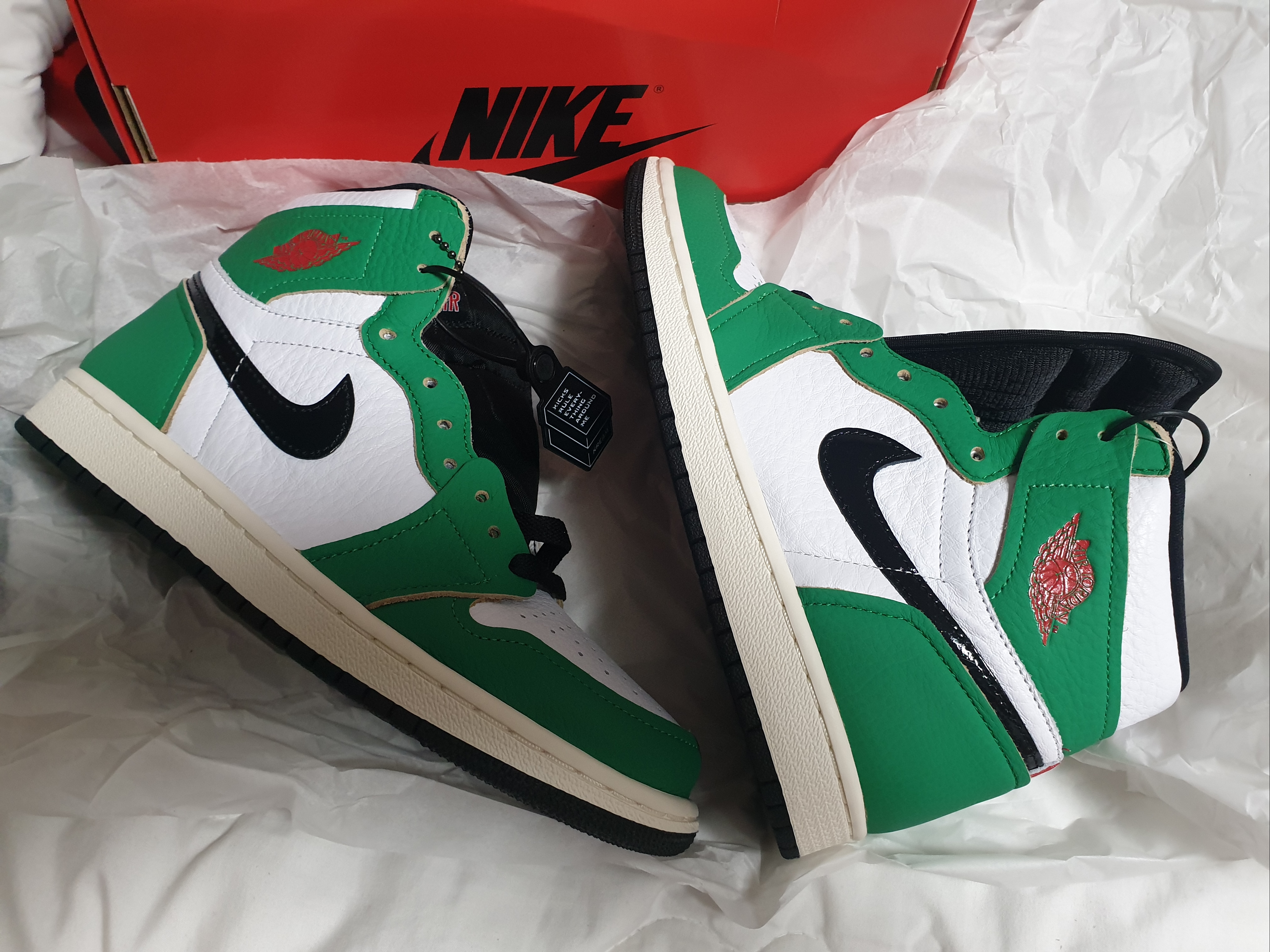 (W) Jordan 1 Retro High OG Lucky Green 착용 스타일
