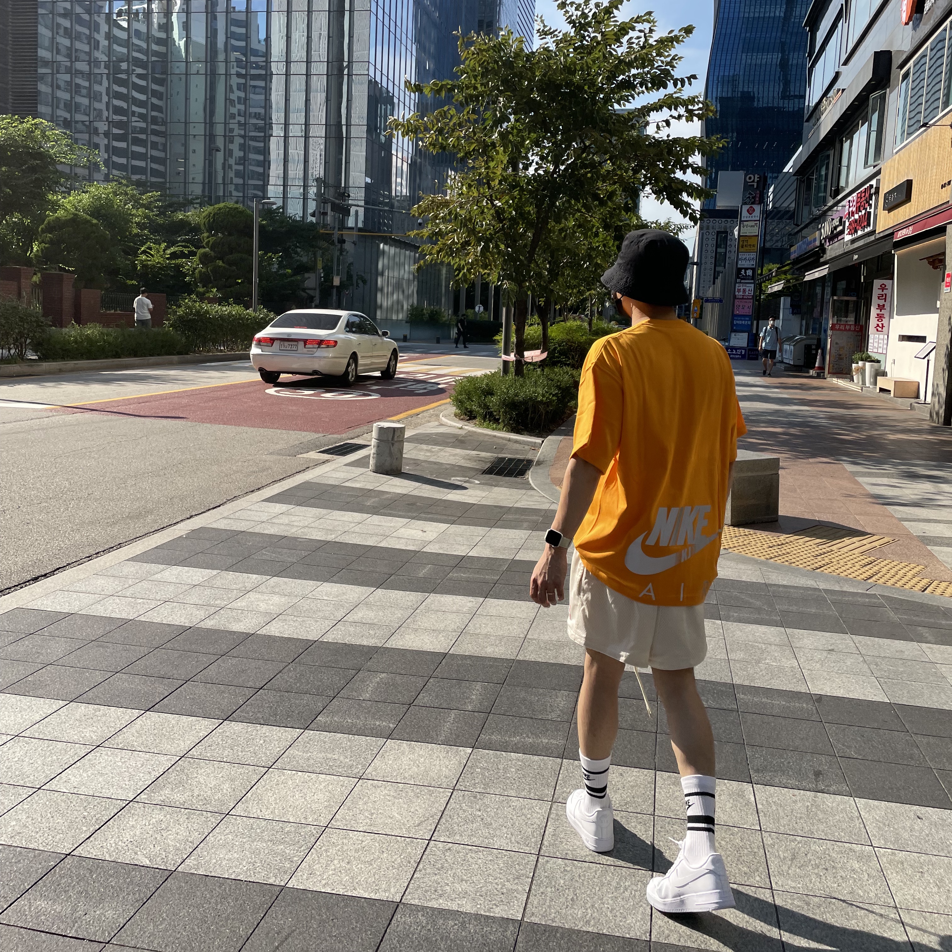 Nike Air Force 1 '07 Low White, Nike x Fear of God Basketball Shorts String 착용 스타일 - 1