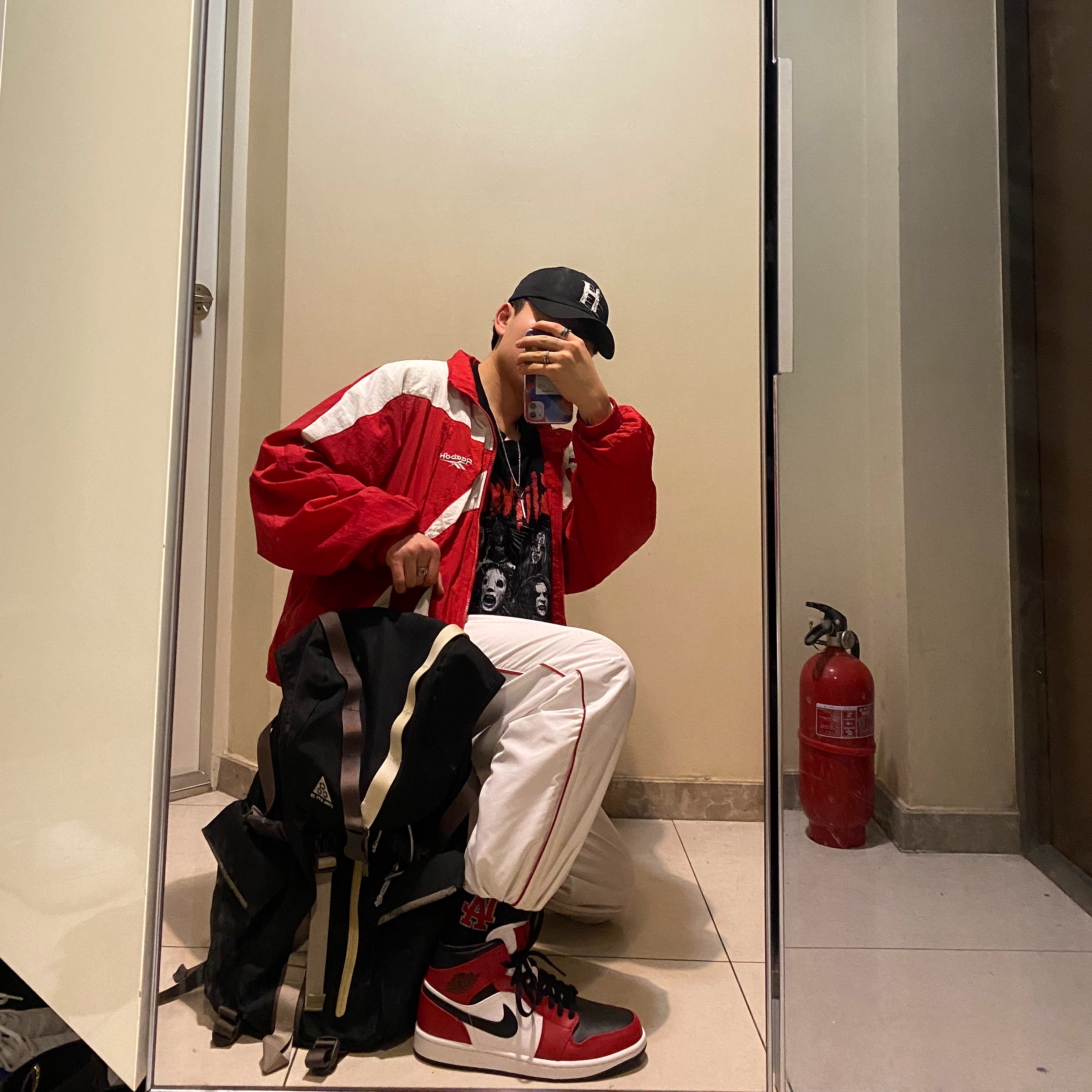 Jordan 1 Mid Chicago Black Toe 착용 스타일