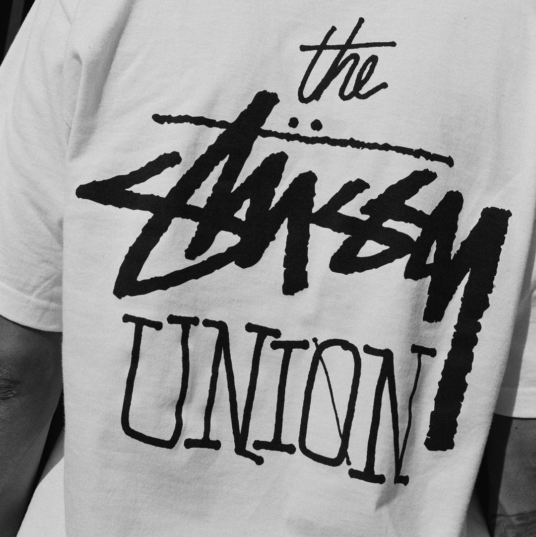 Stussy x Union Free Your Soul T-Shirt White, Stussy x Union Free Your Soul T-Shirt Black 착용 스타일 - 3
