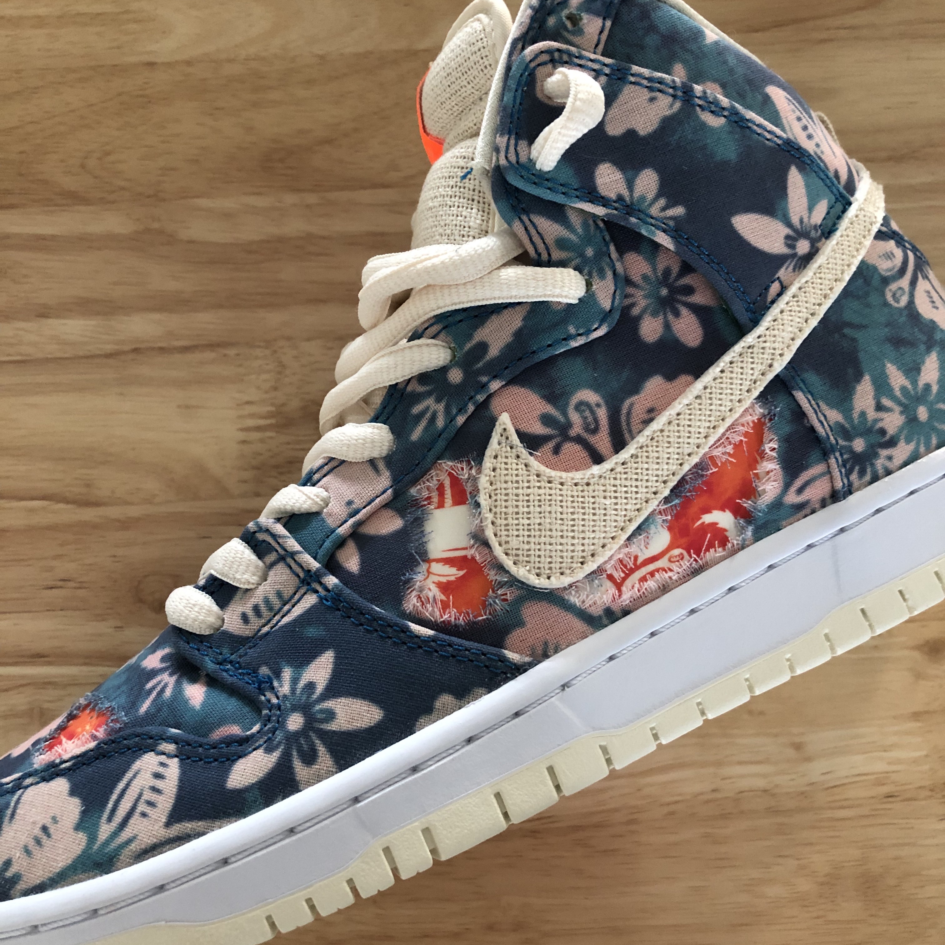 Nike SB Dunk High Pro Hawaii 착용 스타일 - 1
