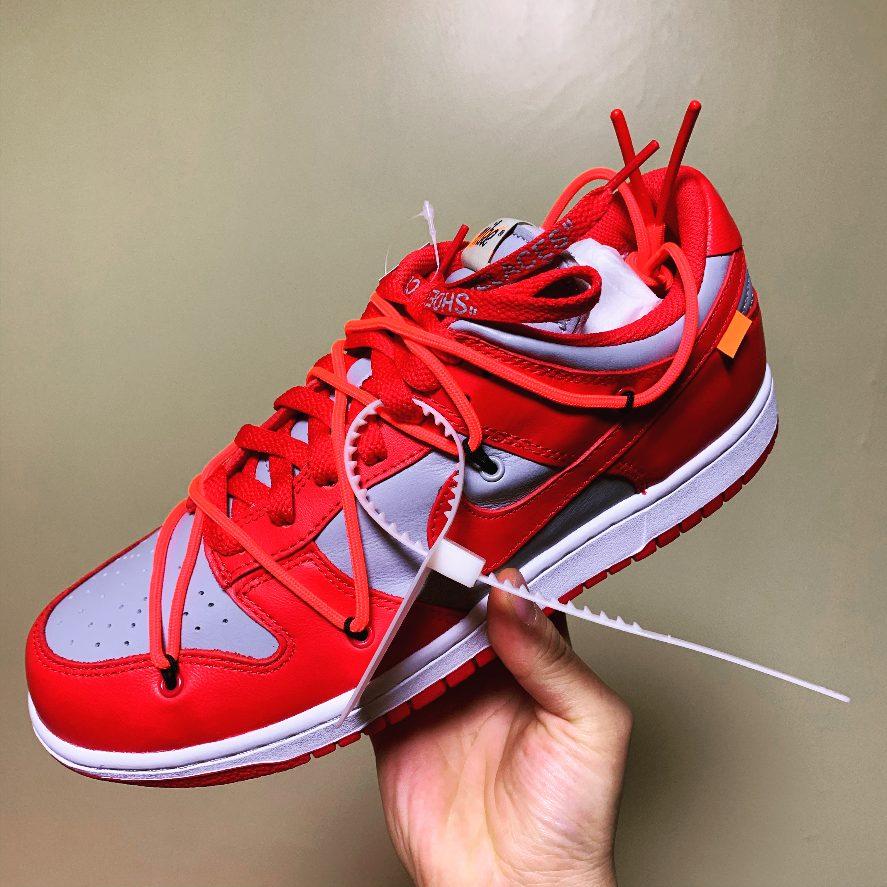 Nike x Off-White Dunk Low University Red 착용 스타일