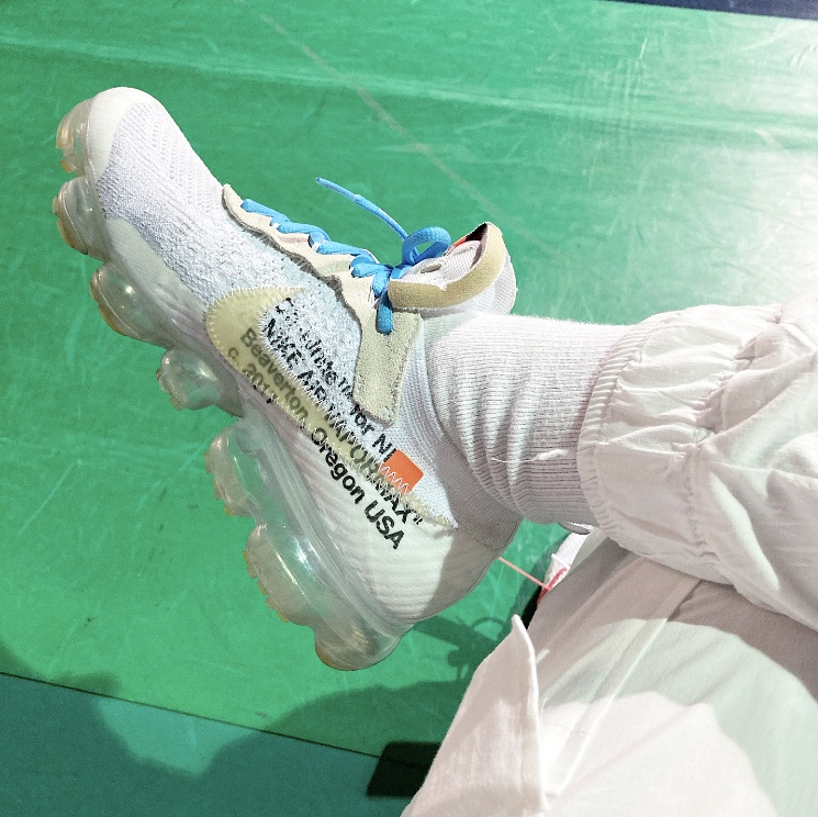 Nike x Off-White Air VaporMax V2 White 착용 스타일