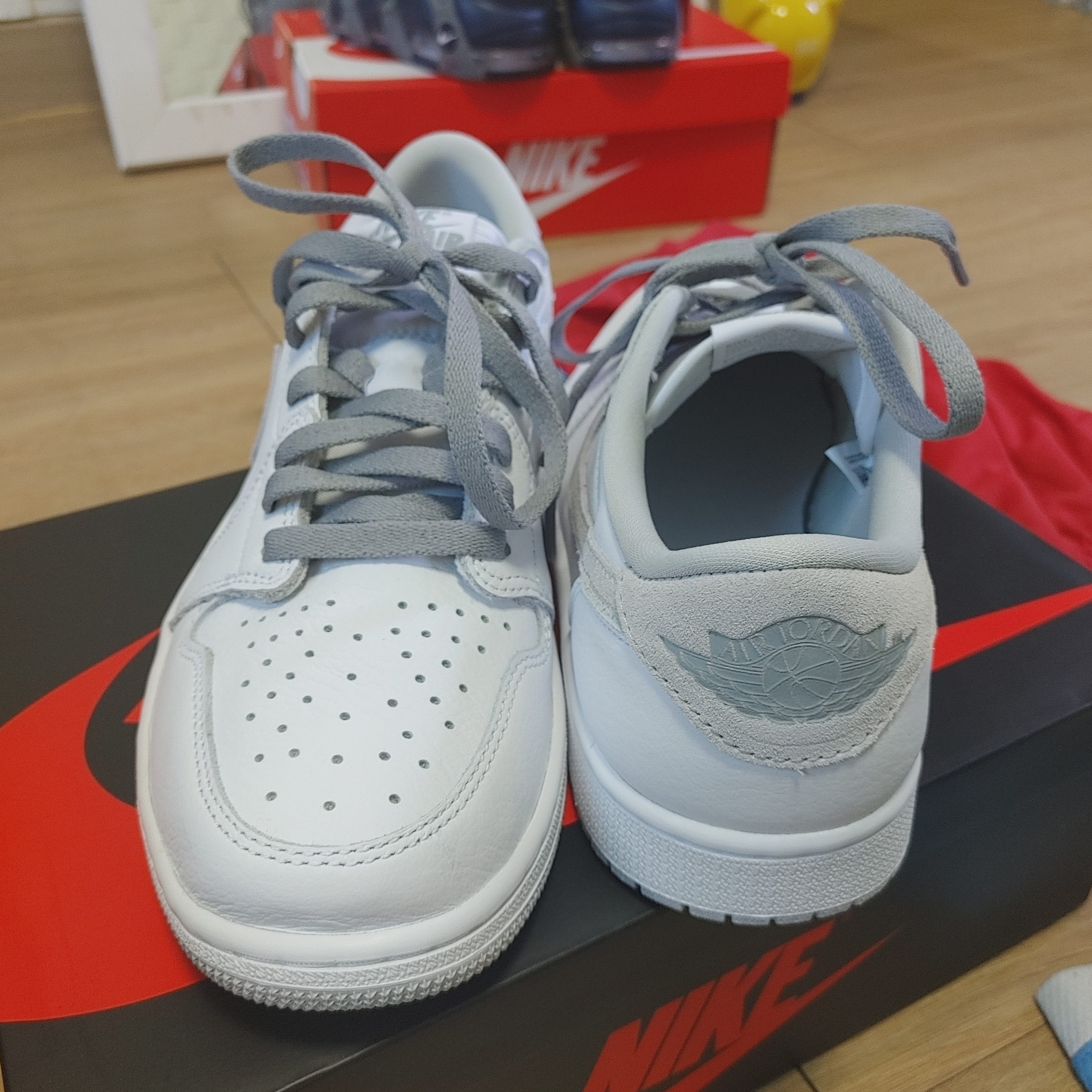 Jordan 1 Low OG Neutral Grey 착용 스타일 - 4