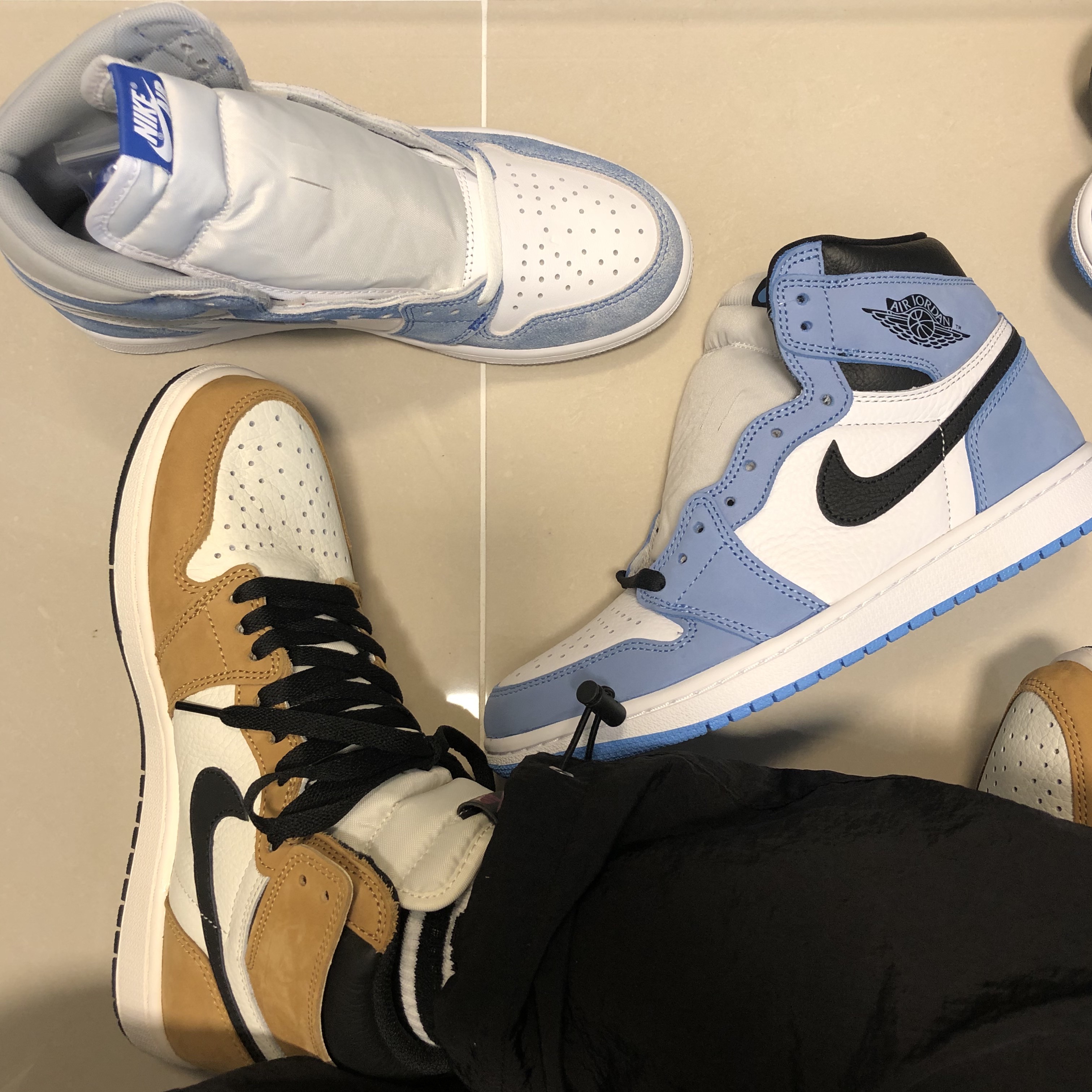 Jordan 1 Retro High Rookie of the Year, Jordan 1 Retro High OG University Blue 착용 스타일 - 2