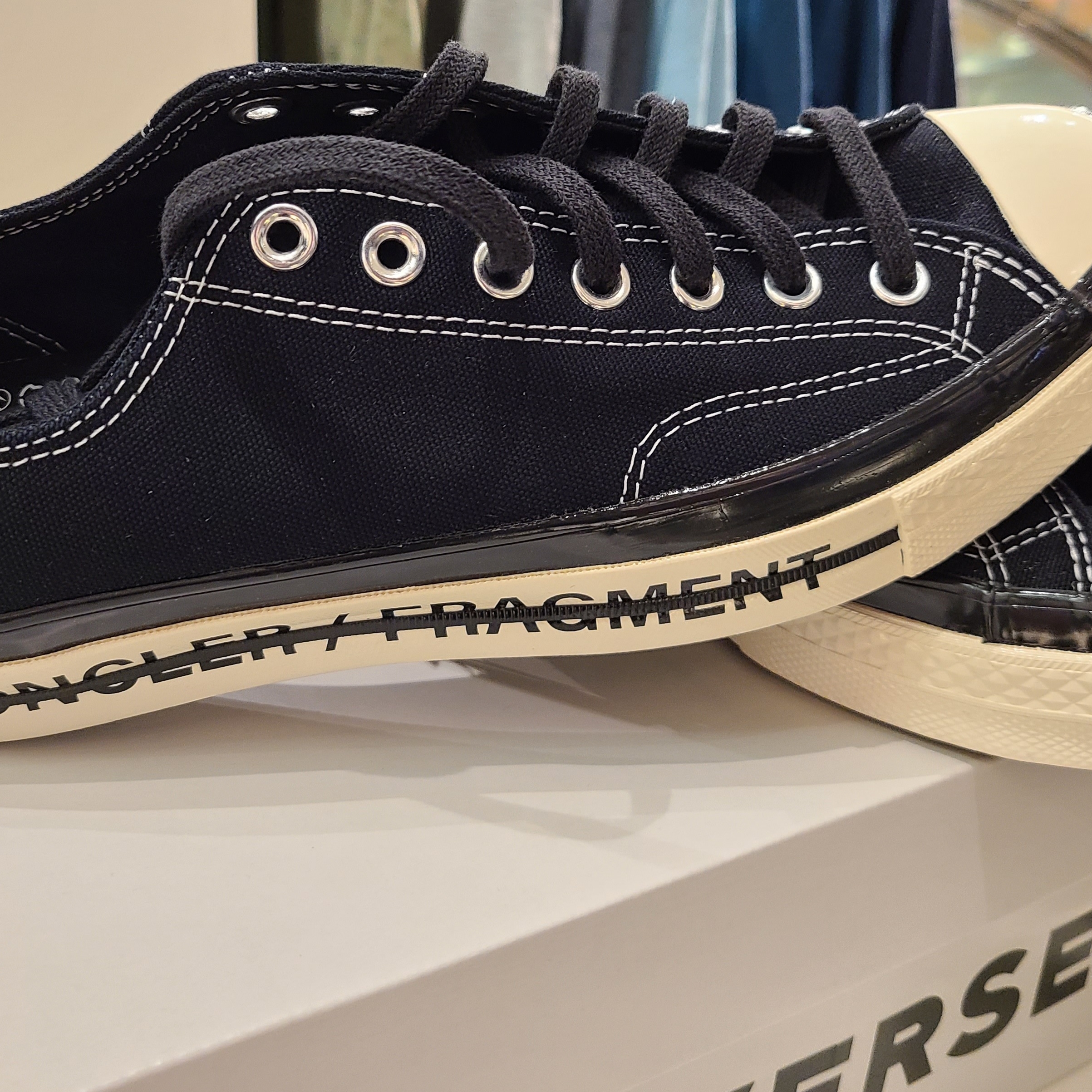 Converse x Moncler x Fragment Chuck 70 Ox Fraylor III Black 착용 스타일 - 2