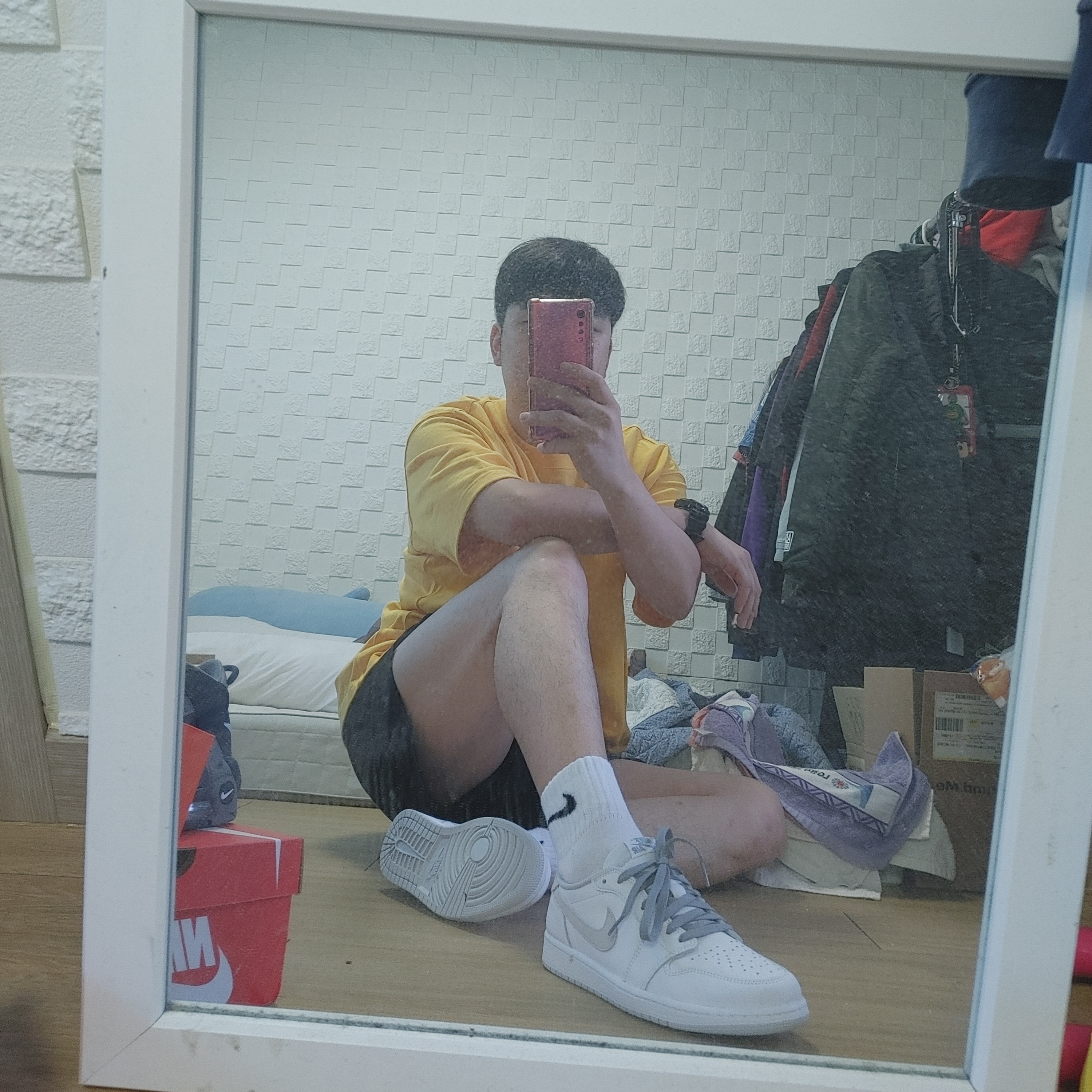 Jordan 1 Low OG Neutral Grey 착용 스타일 - 5