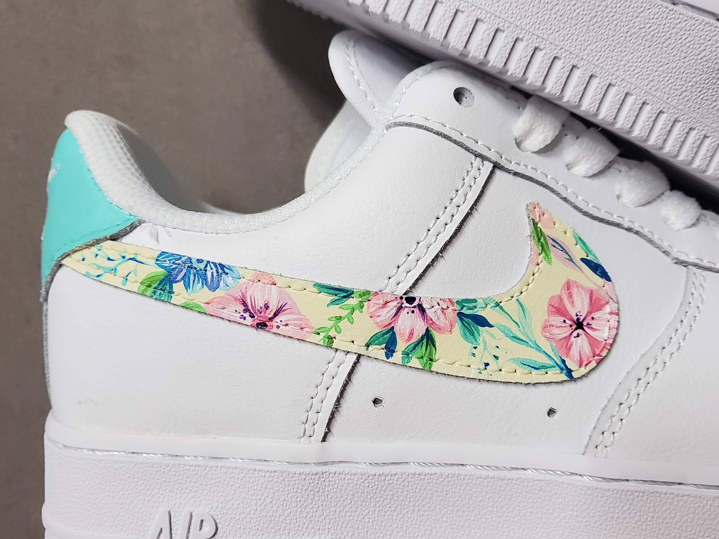 Nike Air Force 1 '07 Low White, (W) Nike Air Force 1 '07 Low White 착용 스타일 - 1