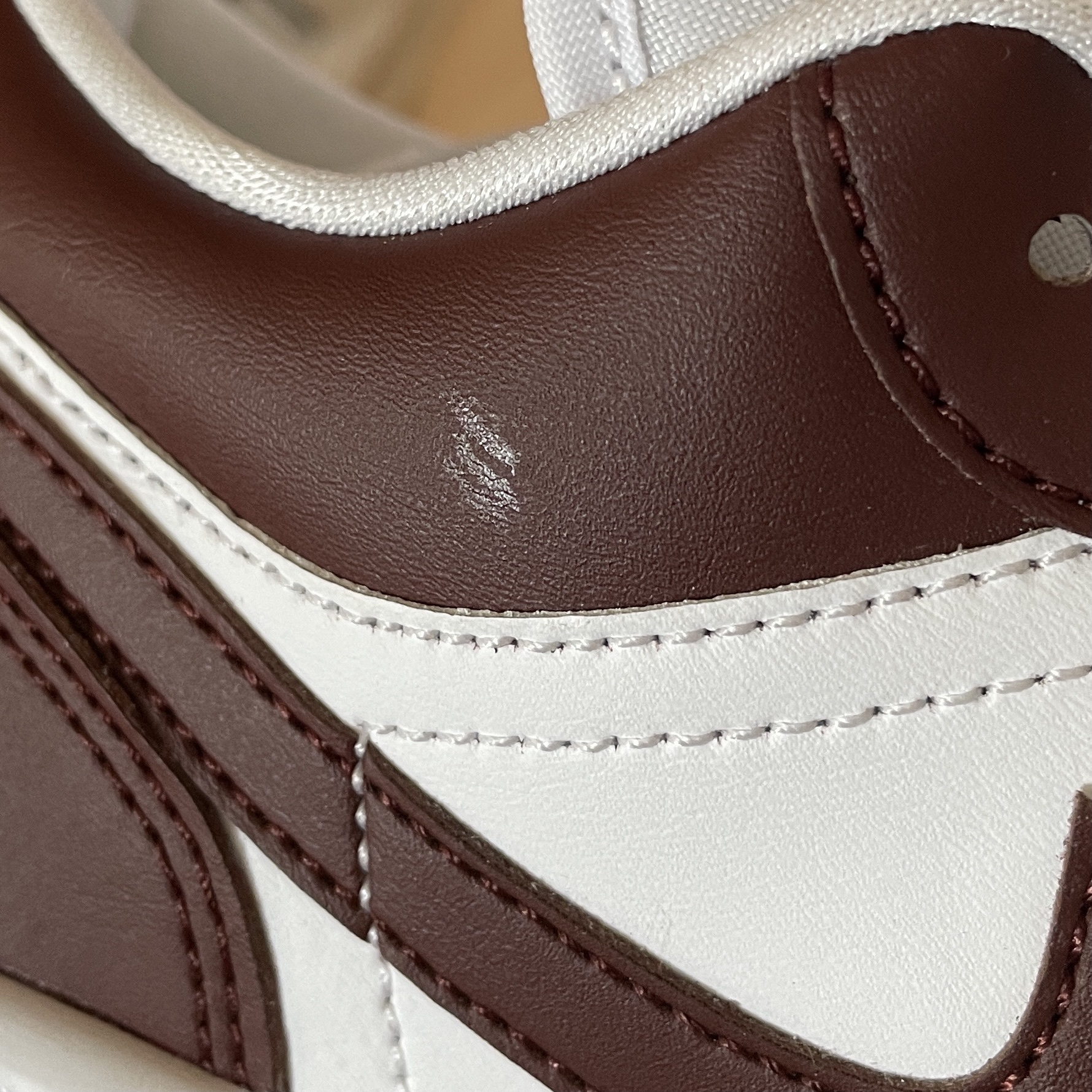 (W) Jordan 1 Low Bronze Eclipse 착용 스타일 - 3