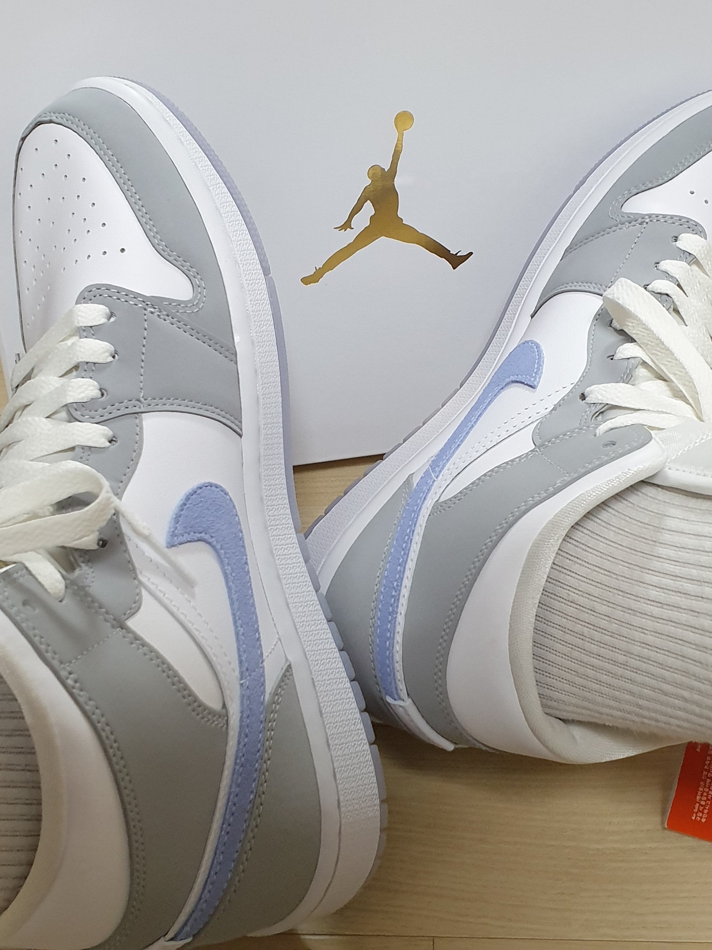 (W) Jordan 1 Mid Wolf Grey 착용 스타일