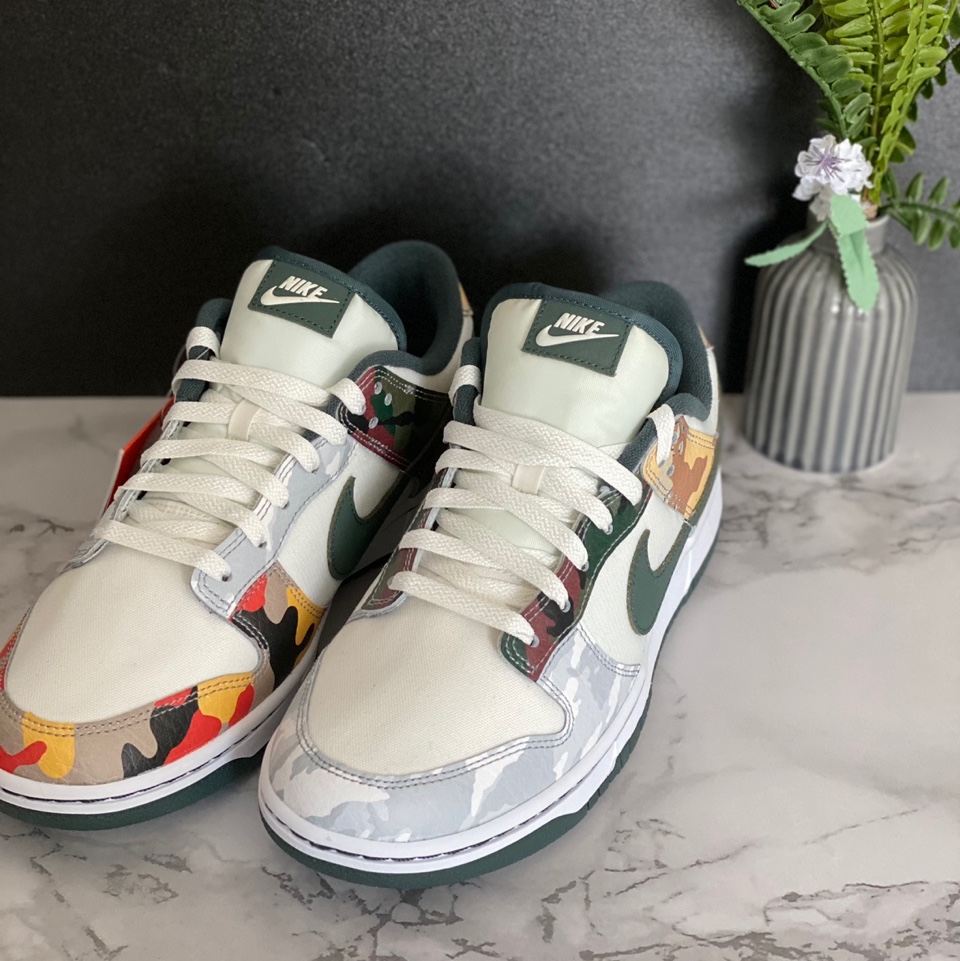 Nike Dunk Low SE Sail Multi Camo 착용 스타일 - 1