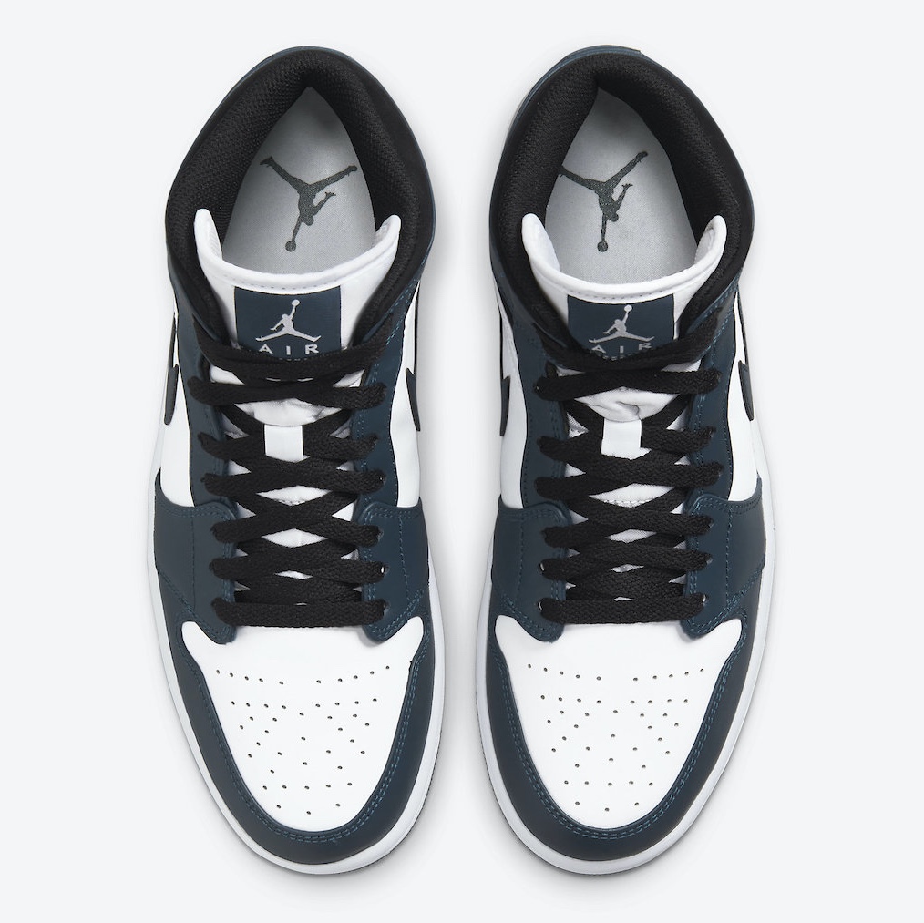 Jordan 1 Retro High OG CO.JP Midnight Navy 착용 스타일 - 4