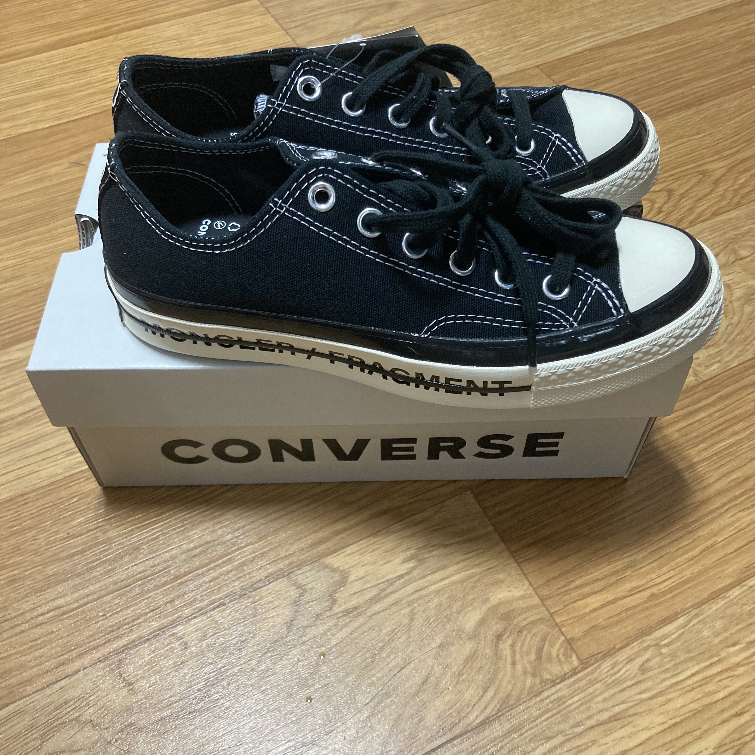 Converse x Moncler x Fragment Chuck 70 Ox Fraylor III Black 착용 스타일 - 2