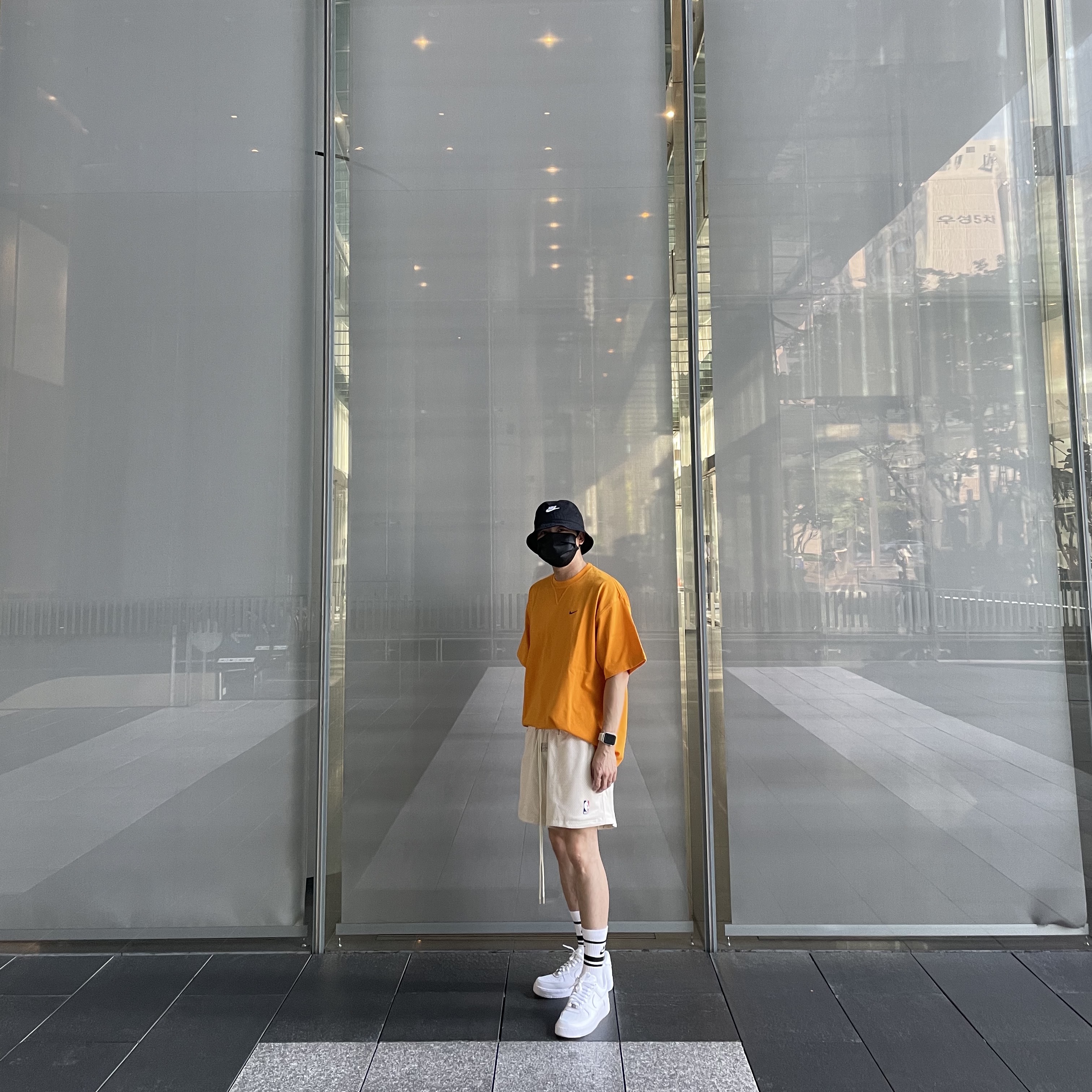 Nike Air Force 1 '07 Low White, Nike x Fear of God Basketball Shorts String 착용 스타일 - 3