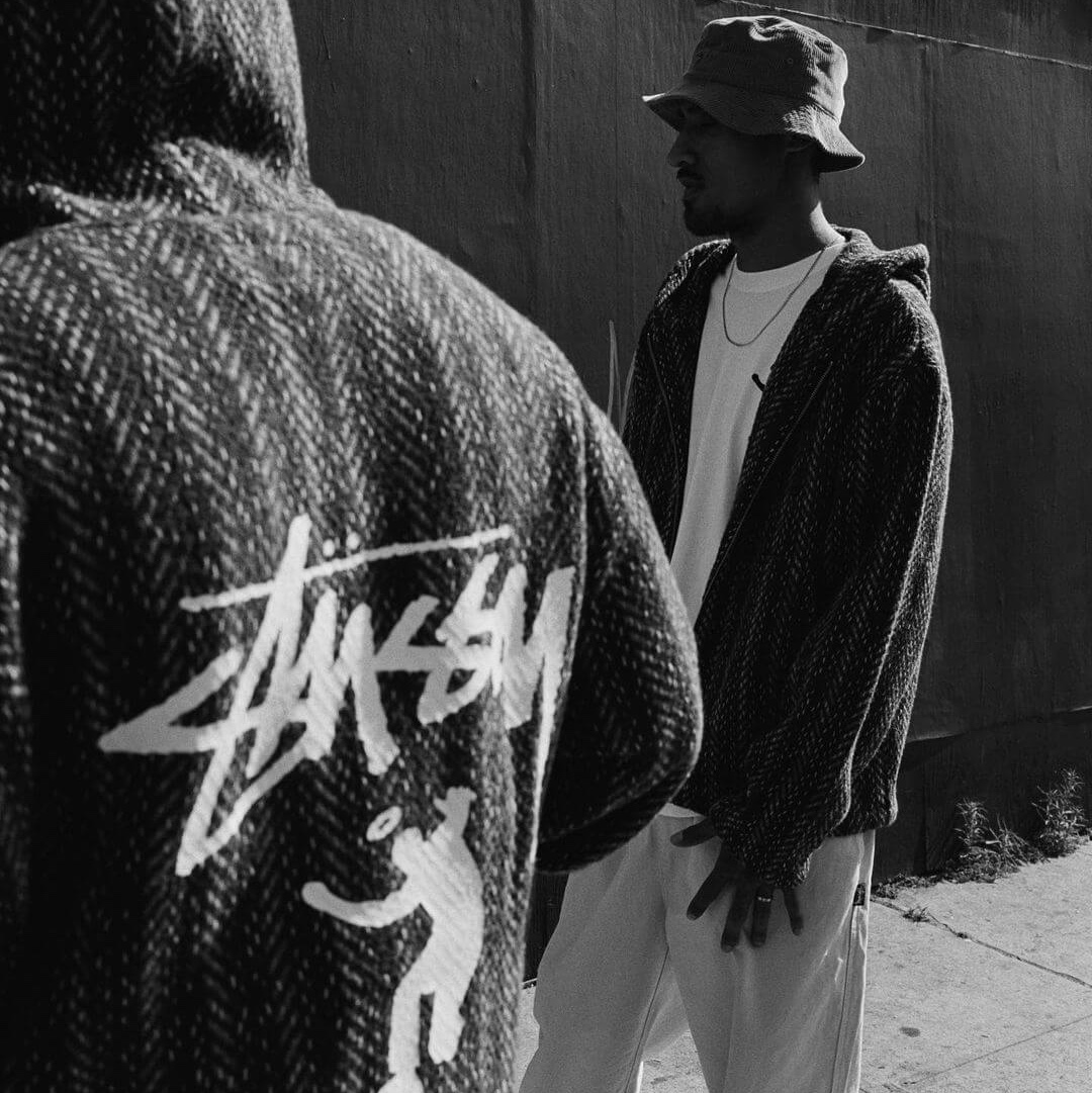 Stussy x Union Free Your Soul T-Shirt White, Stussy x Union Free Your Soul T-Shirt Black 착용 스타일 - 5