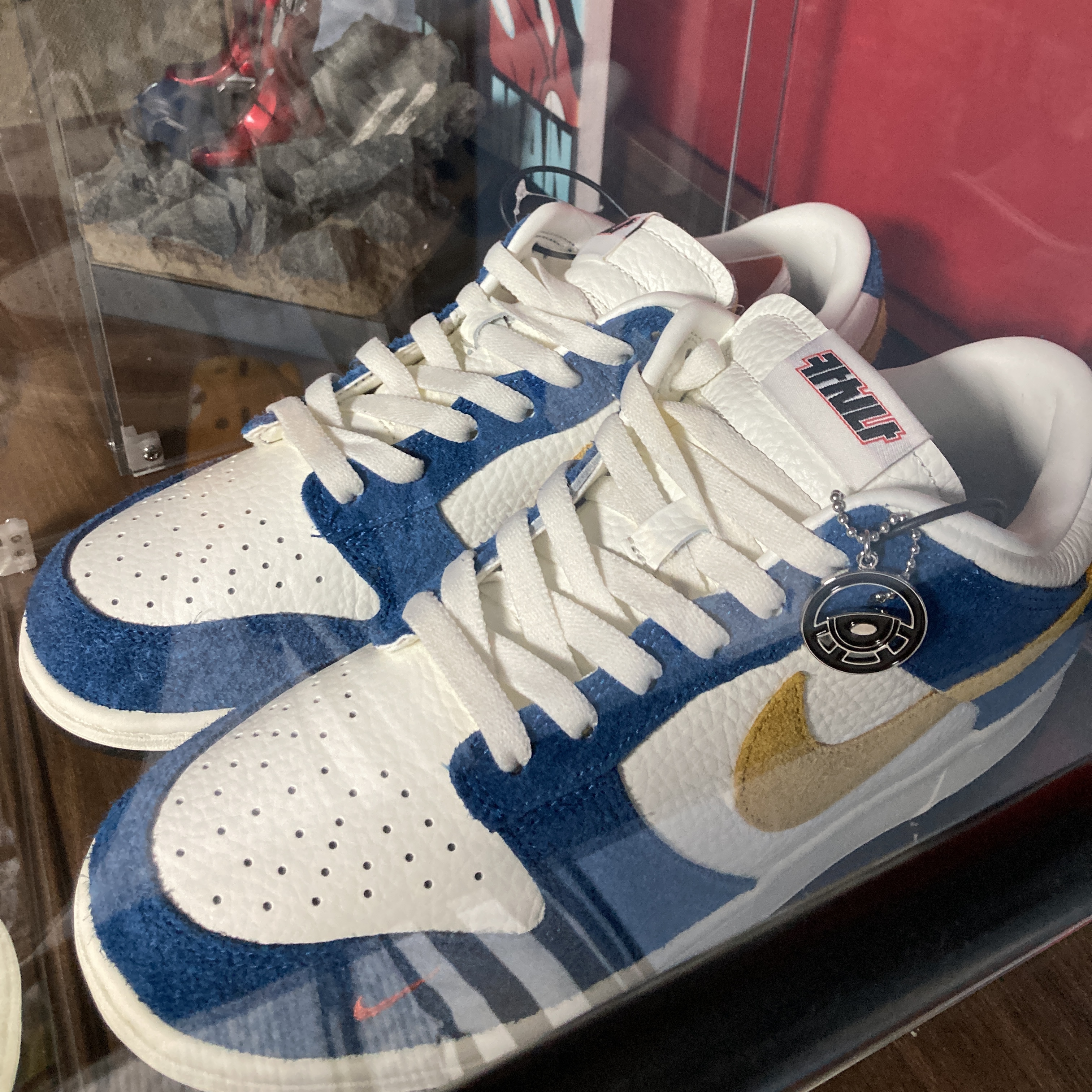 Nike x Kasina Dunk Low 80's Bus 착용 스타일