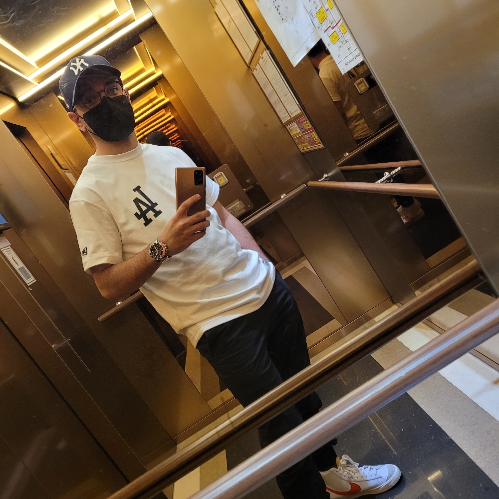 KREAM 프로필 이미지