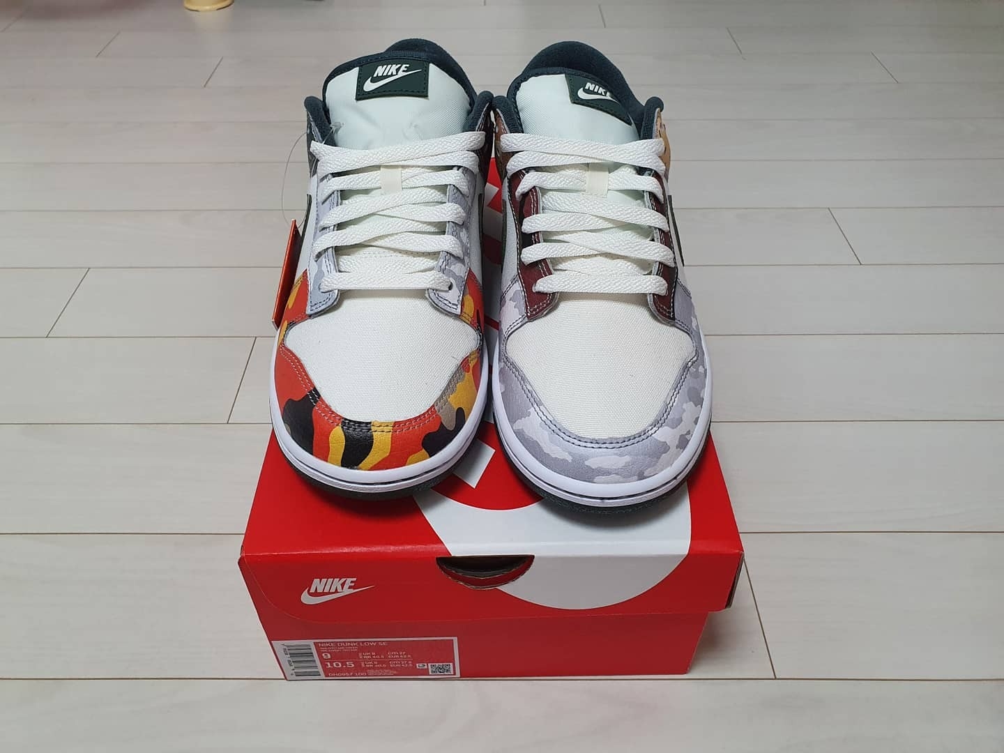 Nike Dunk Low SE Sail Multi Camo 착용 스타일 - 2