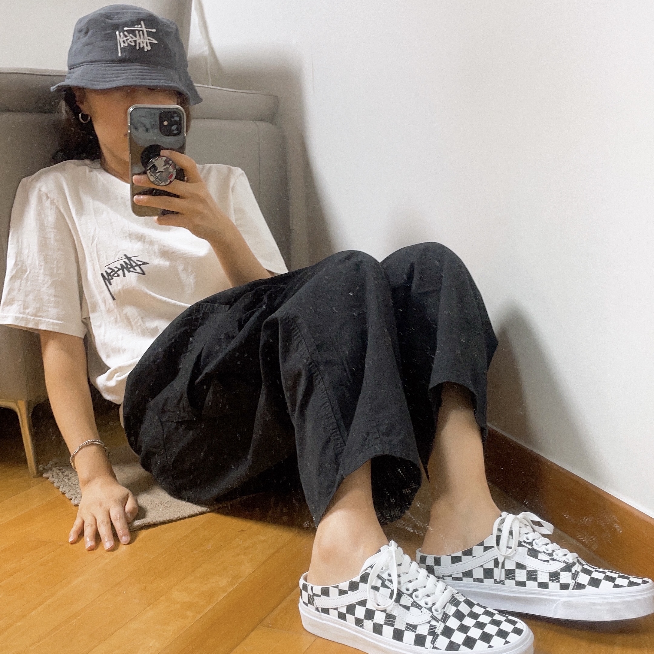Stussy Painter Dyed T-Shirt Natural, Vans Vault OG Classic Slip-On Checkerboard 착용 스타일 - 1