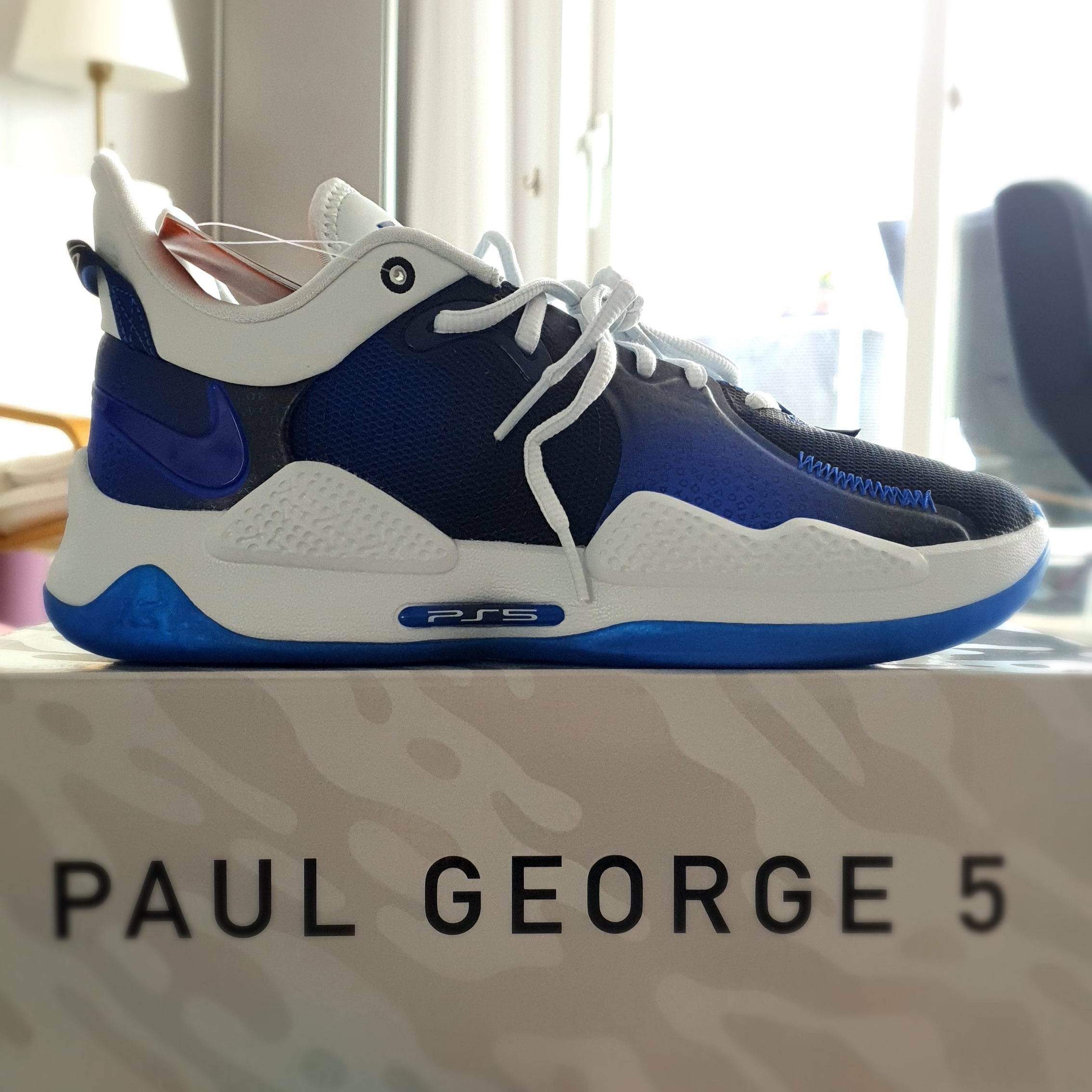 Nike PG 5 EP Playstation 5 Flip 착용 스타일