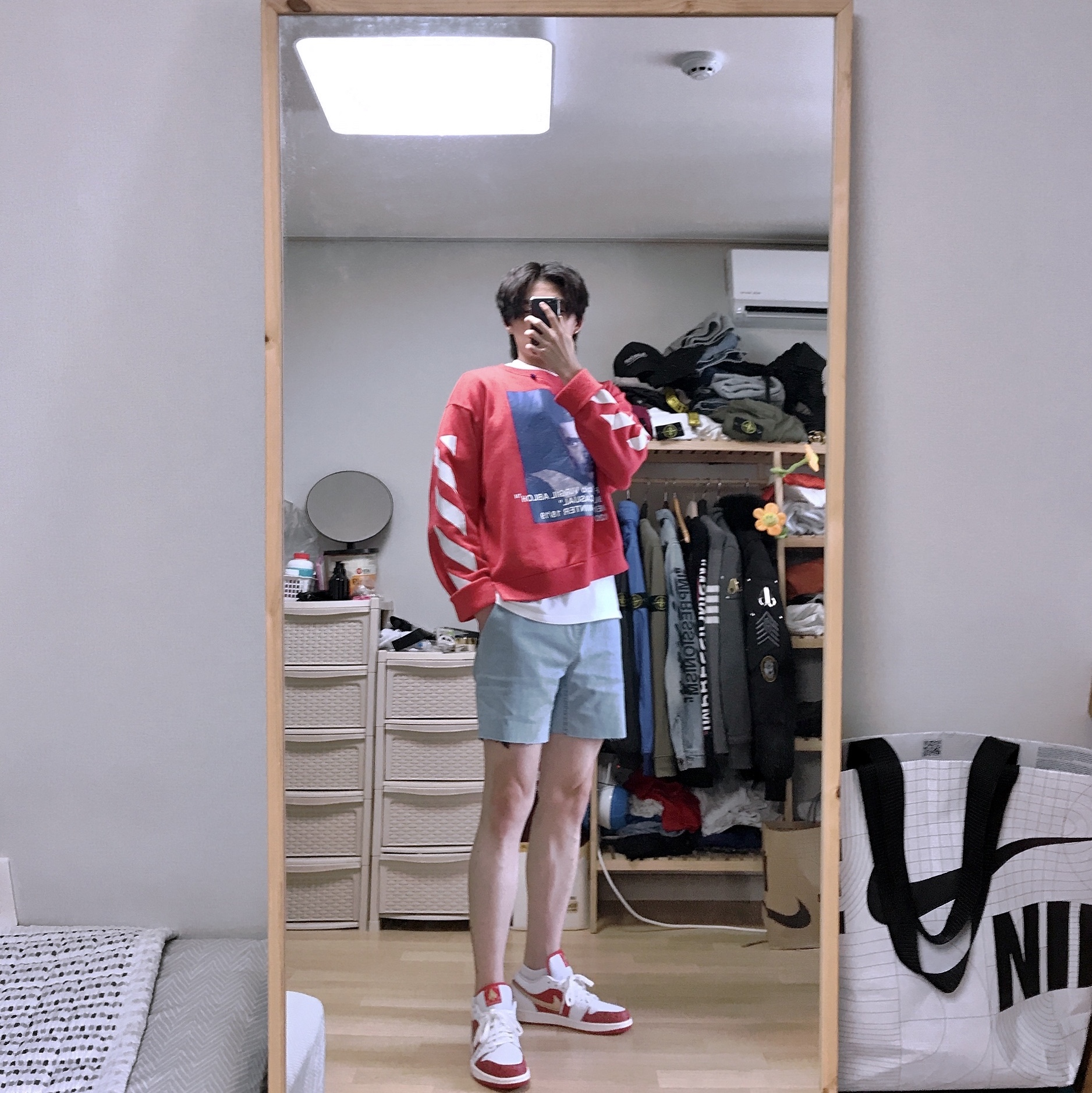 Jordan 1 Low SE Spades 착용 스타일 - 2