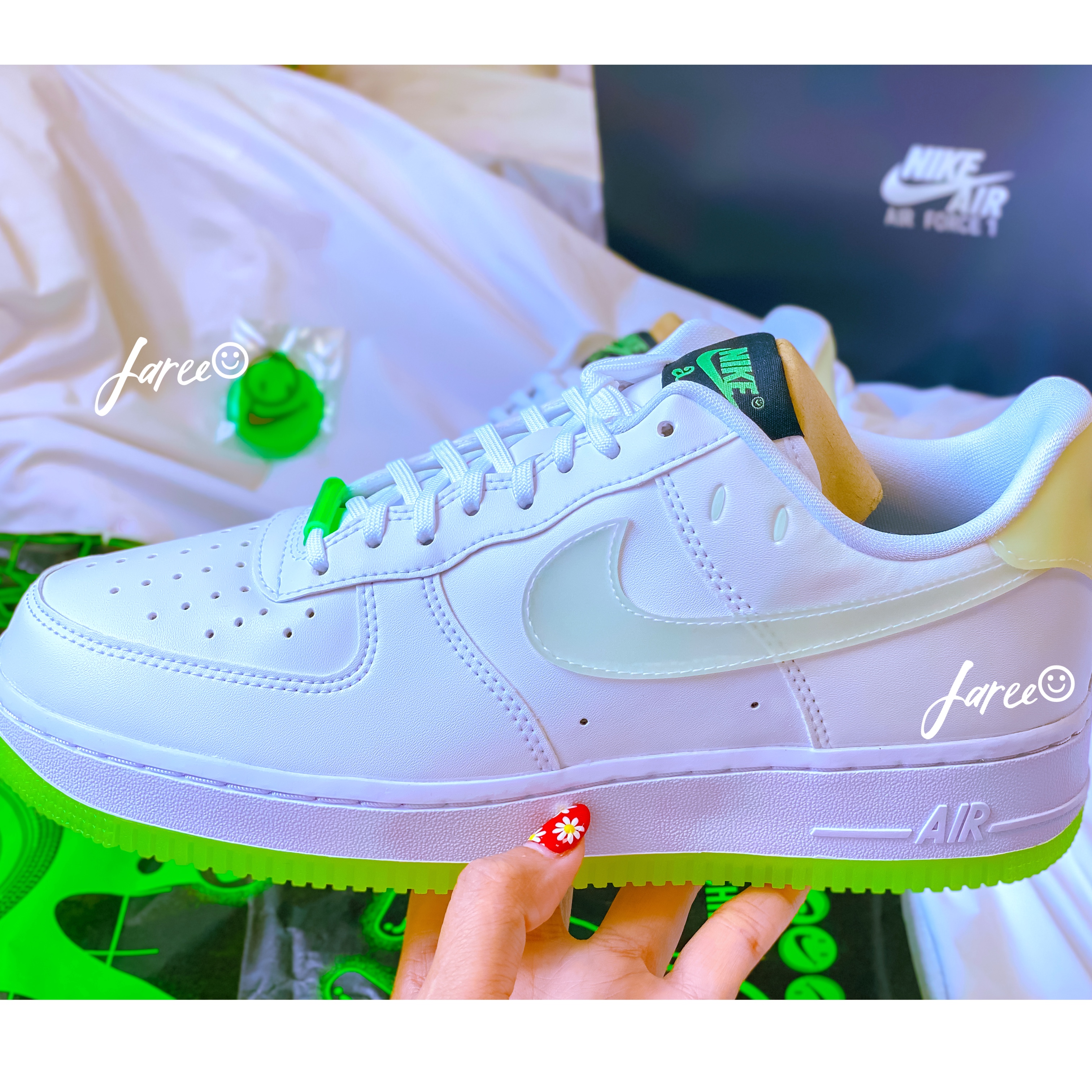 (W) Nike Air Force 1 '07 LX Have a Nike Day White Glow 착용 스타일 - 2
