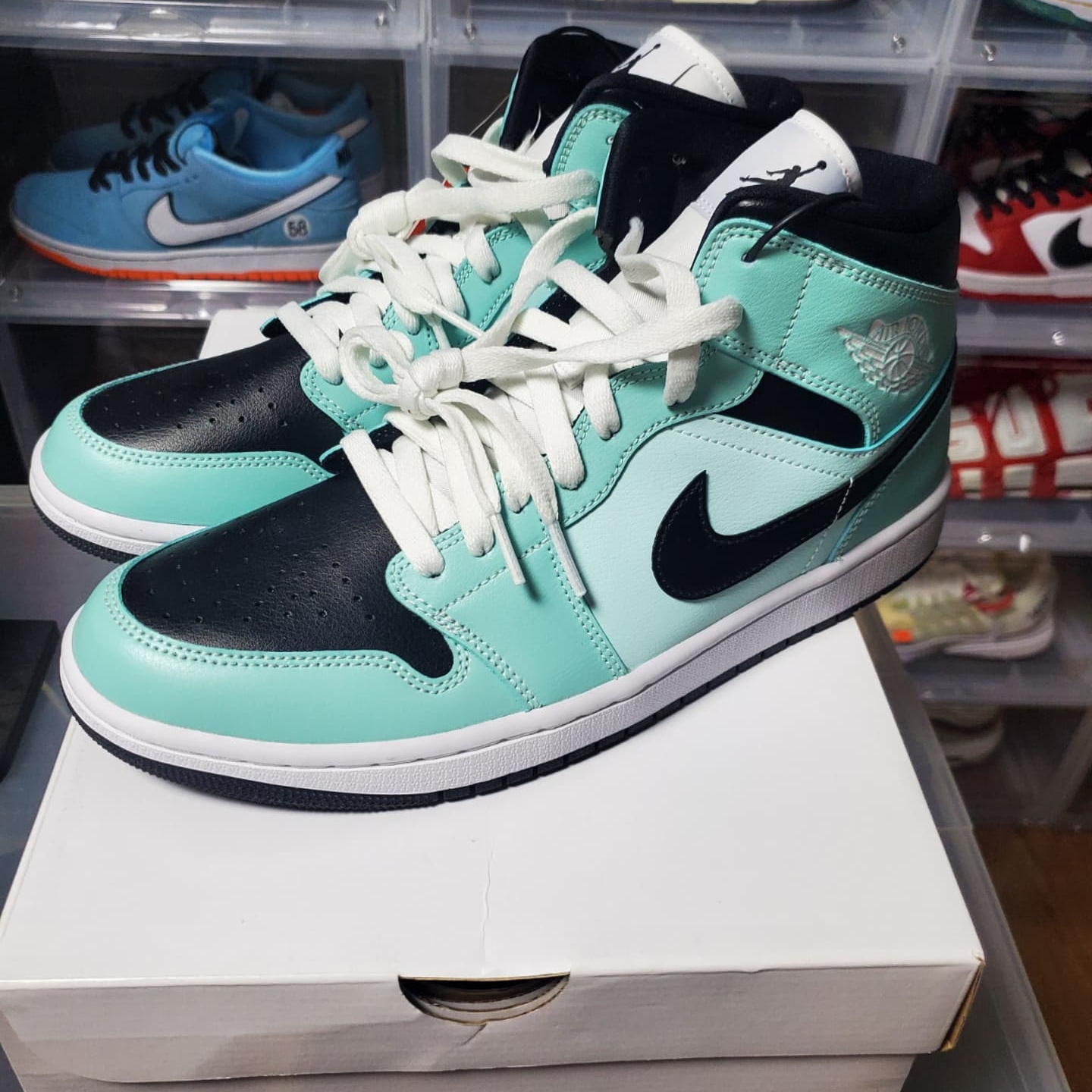 Jordan 4 x Union Retro Guava Ice, (W) Jordan 1 Mid Teal Tint 착용 스타일 - 4