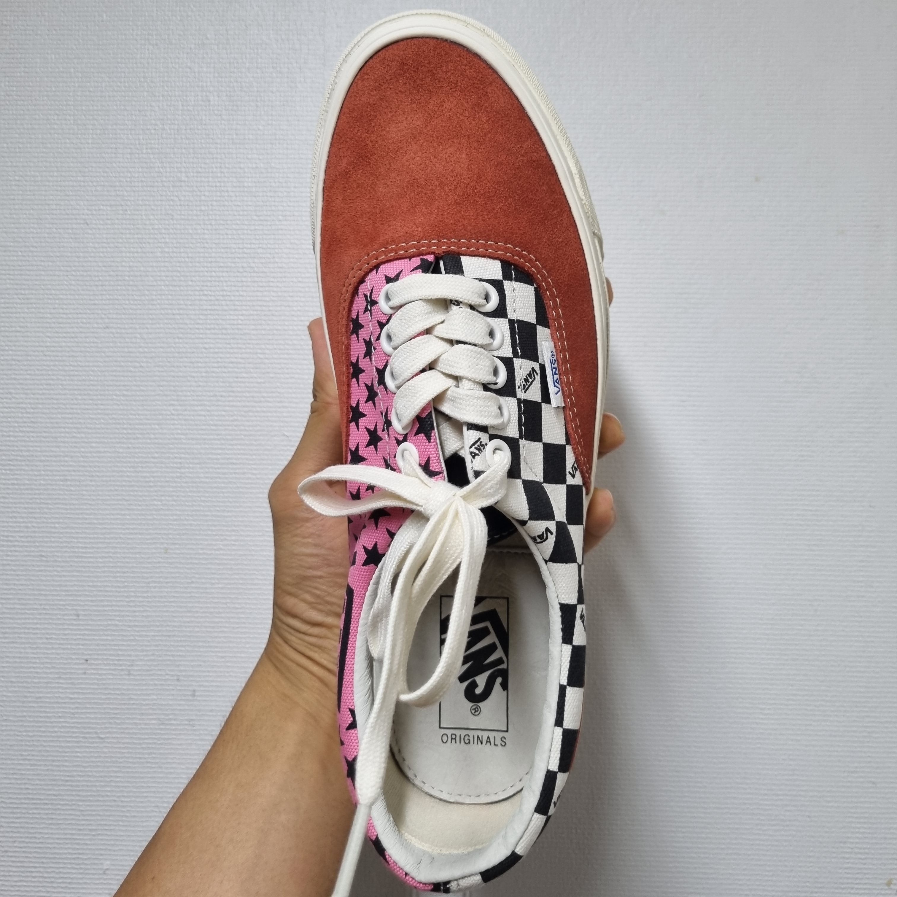 Vans Vault OG Era LX Bossa Nova 착용 스타일 - 1