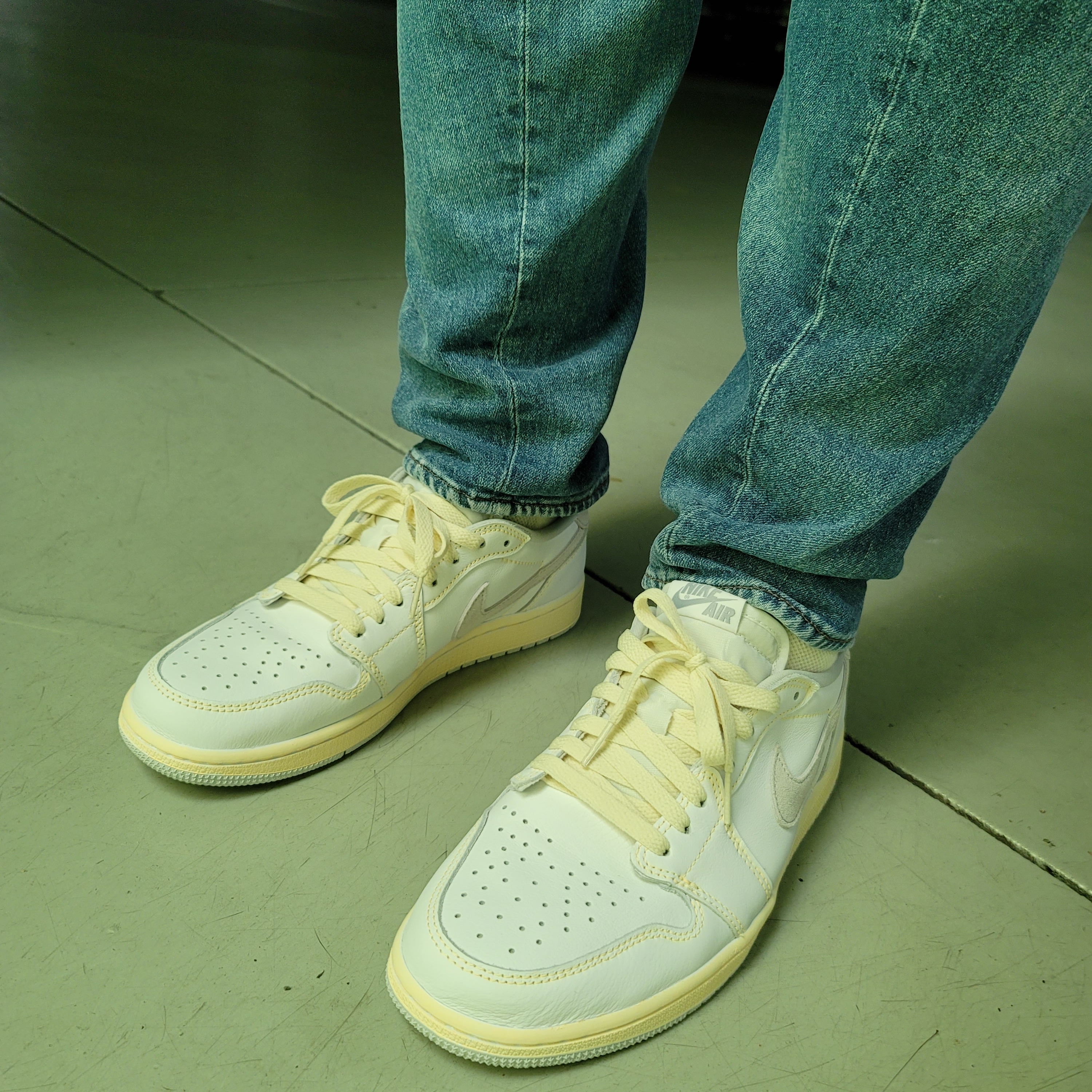 Jordan 1 Low OG Neutral Grey 착용 스타일