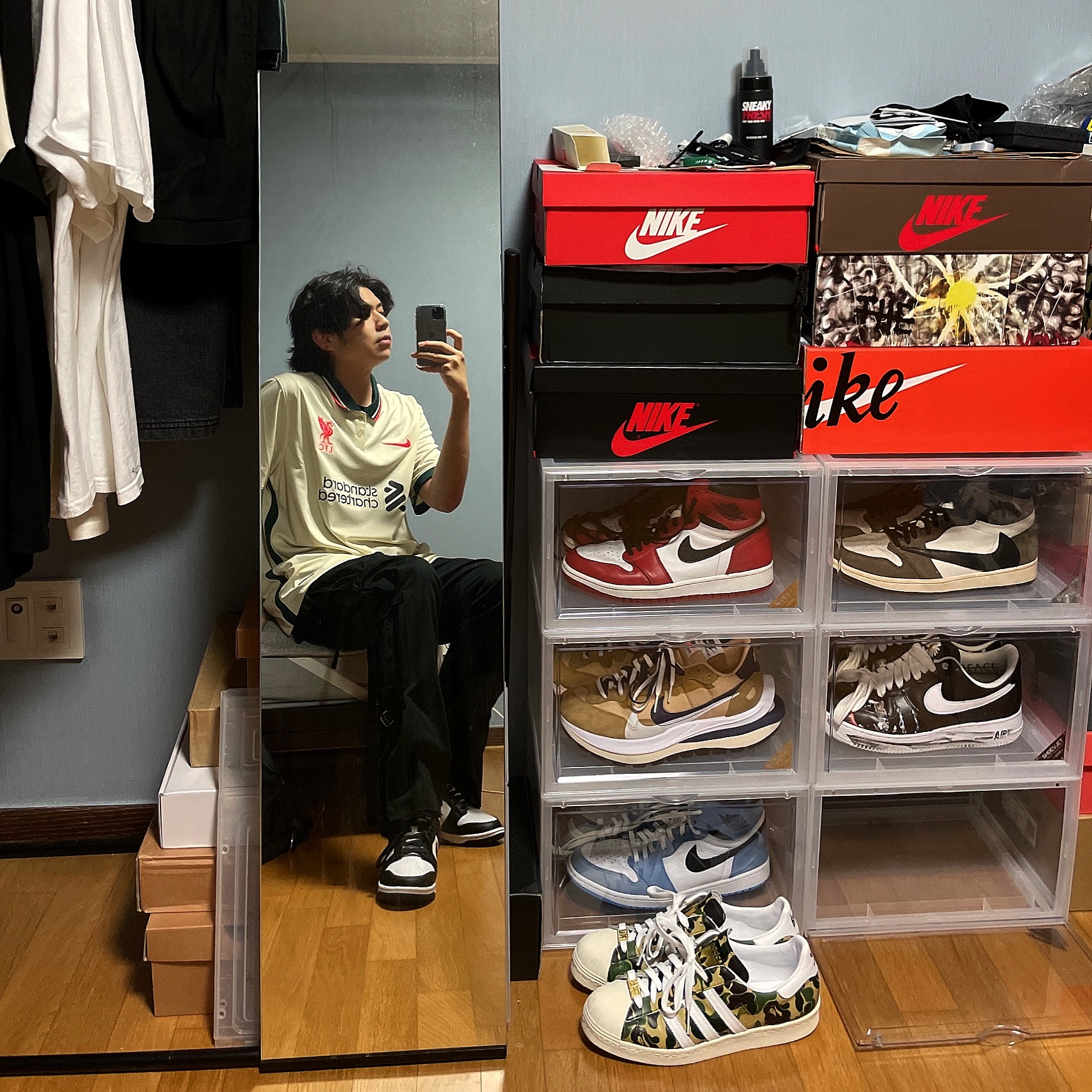 Nike Dunk Low Retro Black, Jordan 1 Retro High OG Chicago 2015 착용 스타일