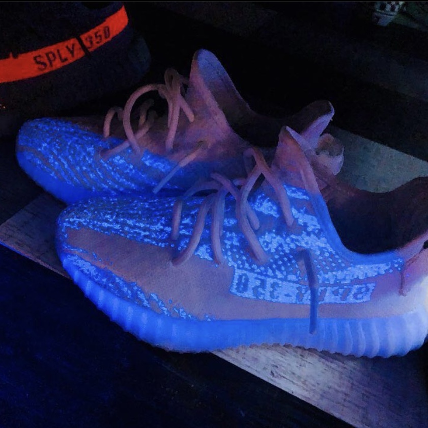 Adidas Yeezy Boost 350 V2 Cream/Triple White, Adidas Yeezy Boost 350 V2 Beluga 착용 스타일