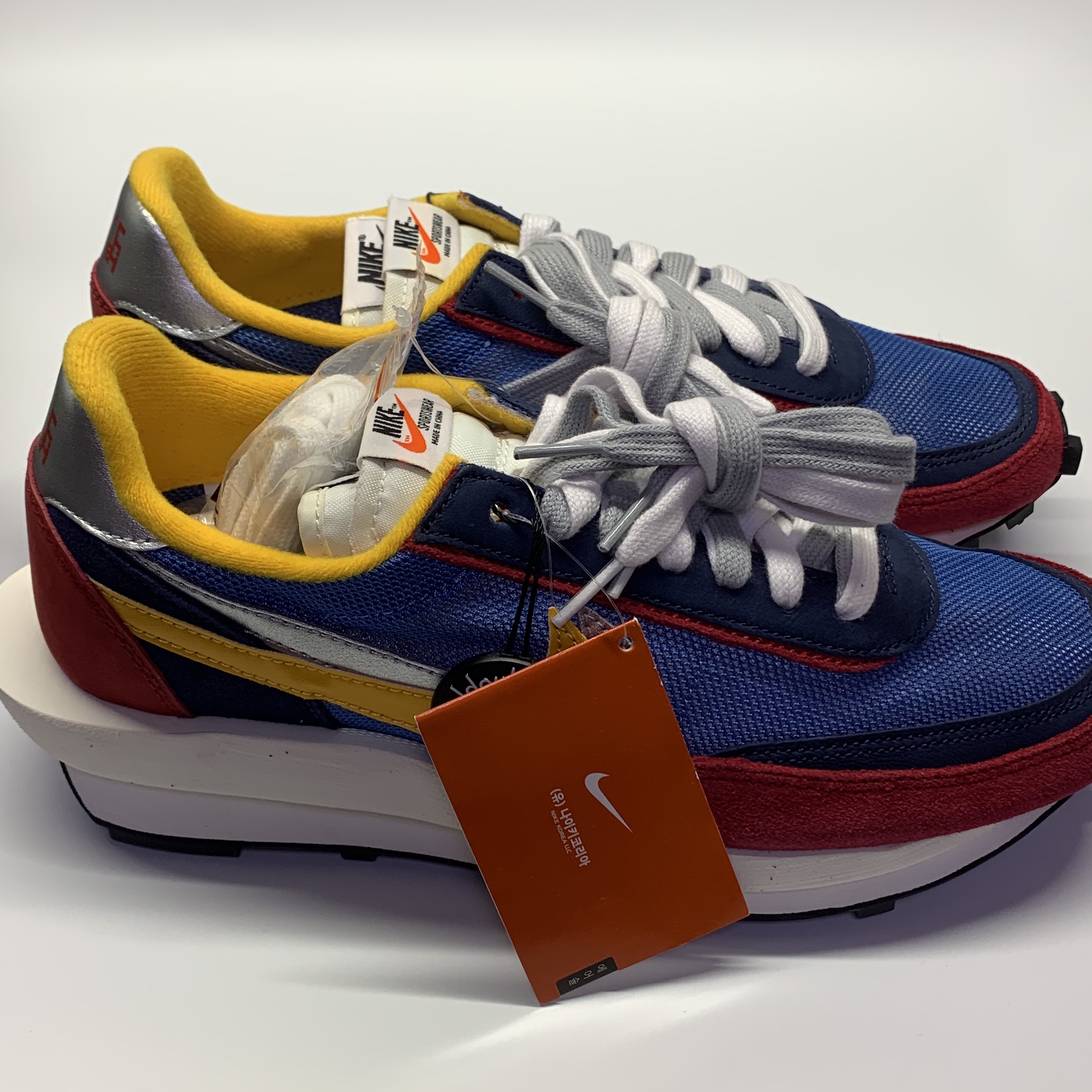 Nike x Sacai LDWaffle Blue Multi 착용 스타일 - 1