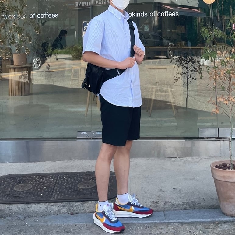 Nike x Sacai LDWaffle Blue Multi 착용 스타일