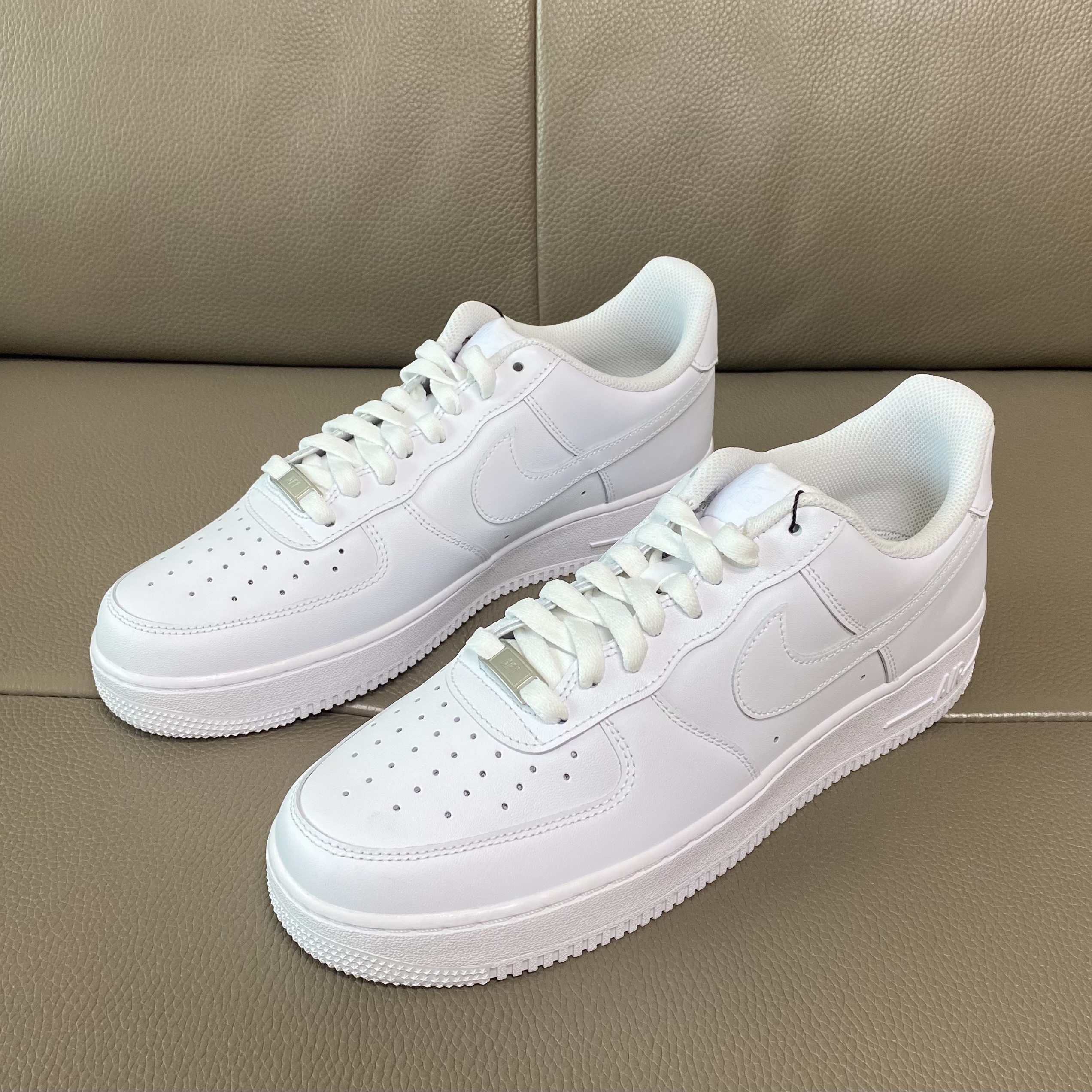 Nike Air Force 1 '07 Low White 착용 스타일
