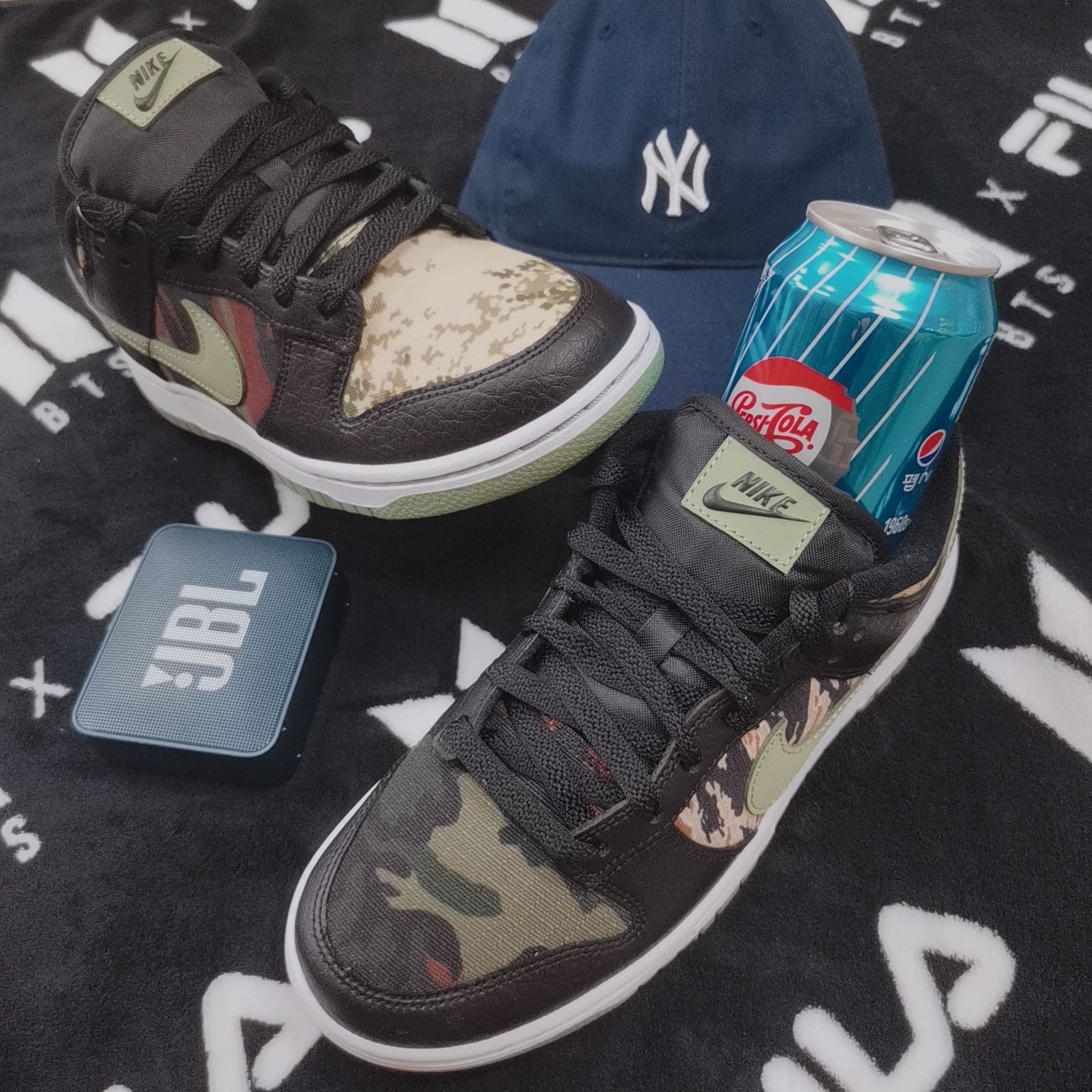 Nike Dunk Low SE Black Multi Camo 착용 스타일 - 2