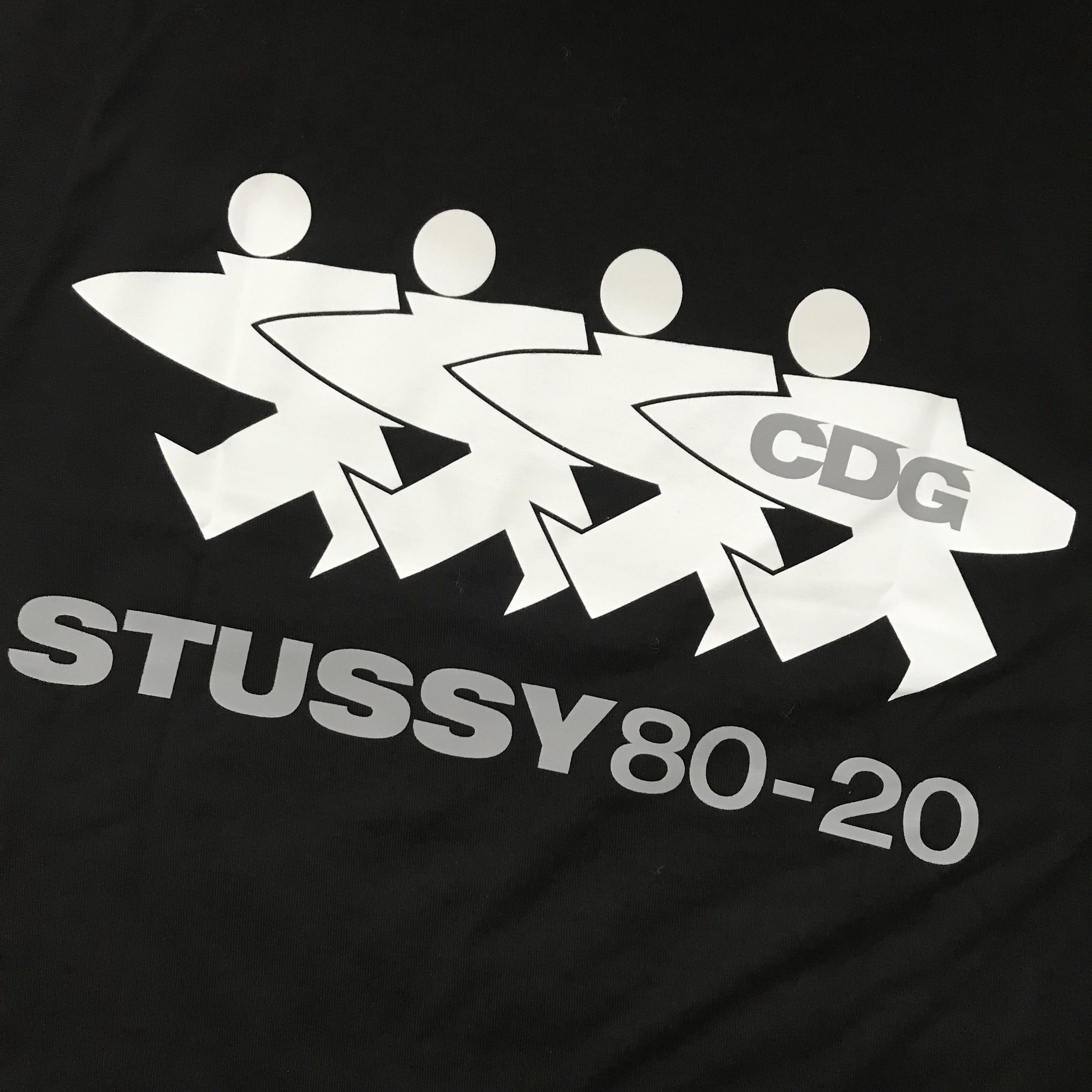 Stussy x CDG Surfman T-Shirt Black 착용 스타일 - 1