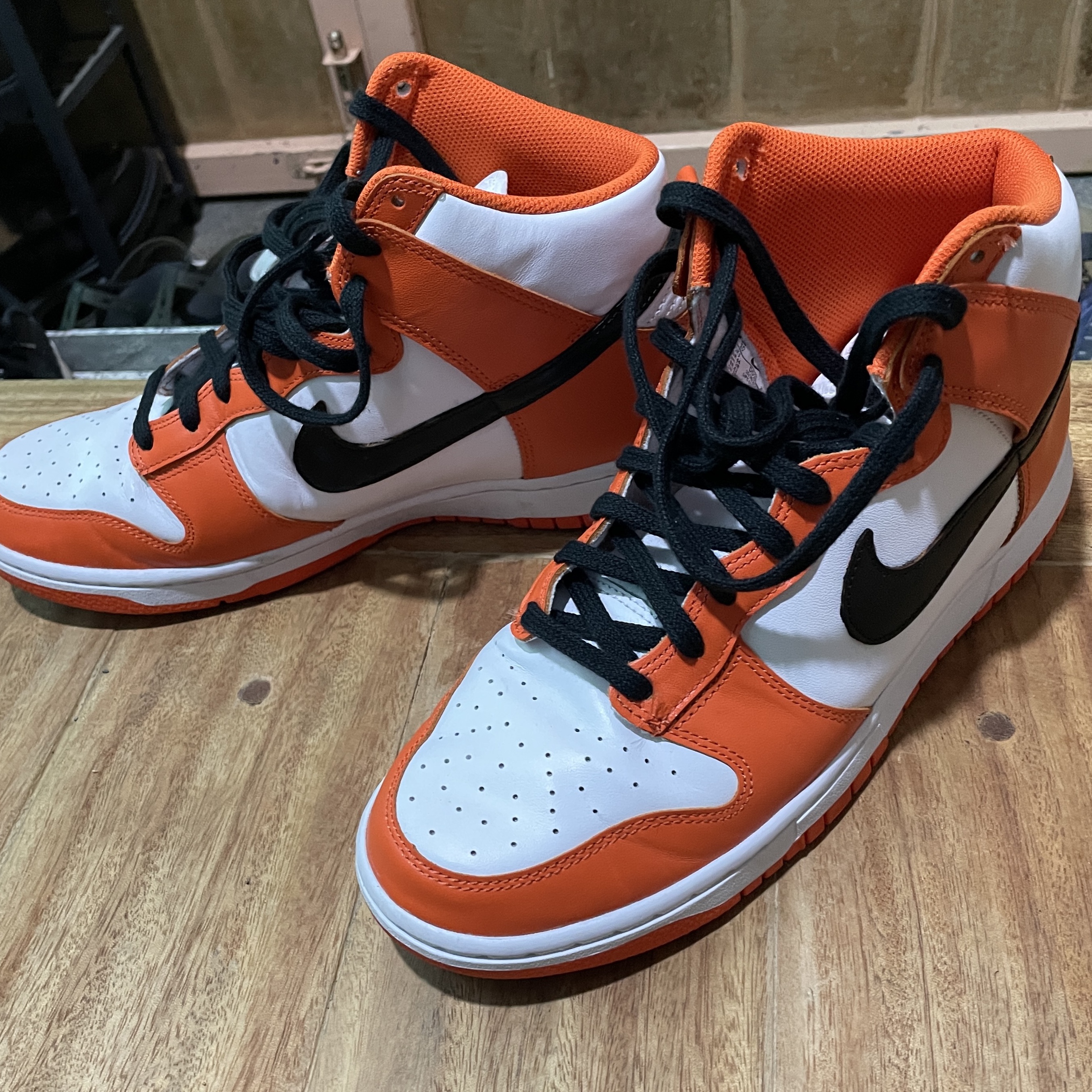 Nike Dunk High Retro Orange Blaze 착용 스타일