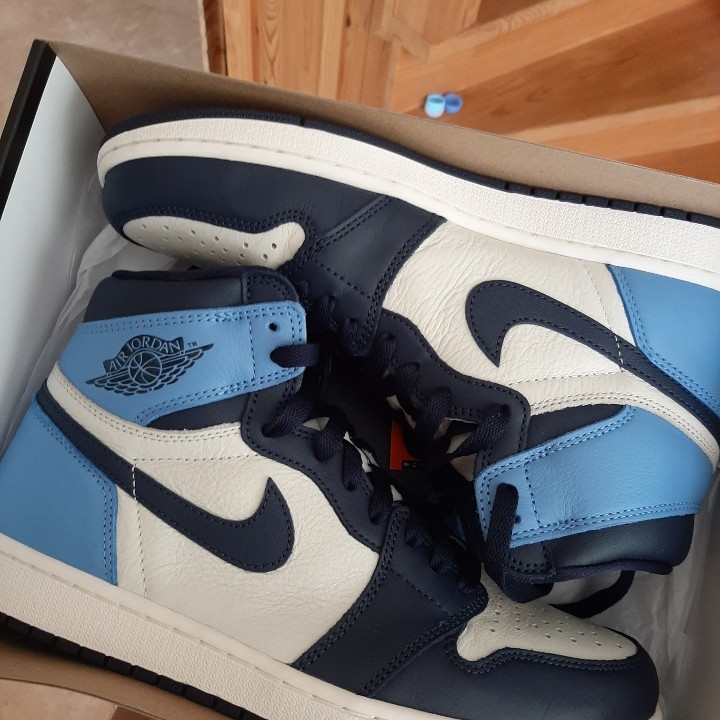 Jordan 1 Retro High Obsidian UNC 착용 스타일 - 2