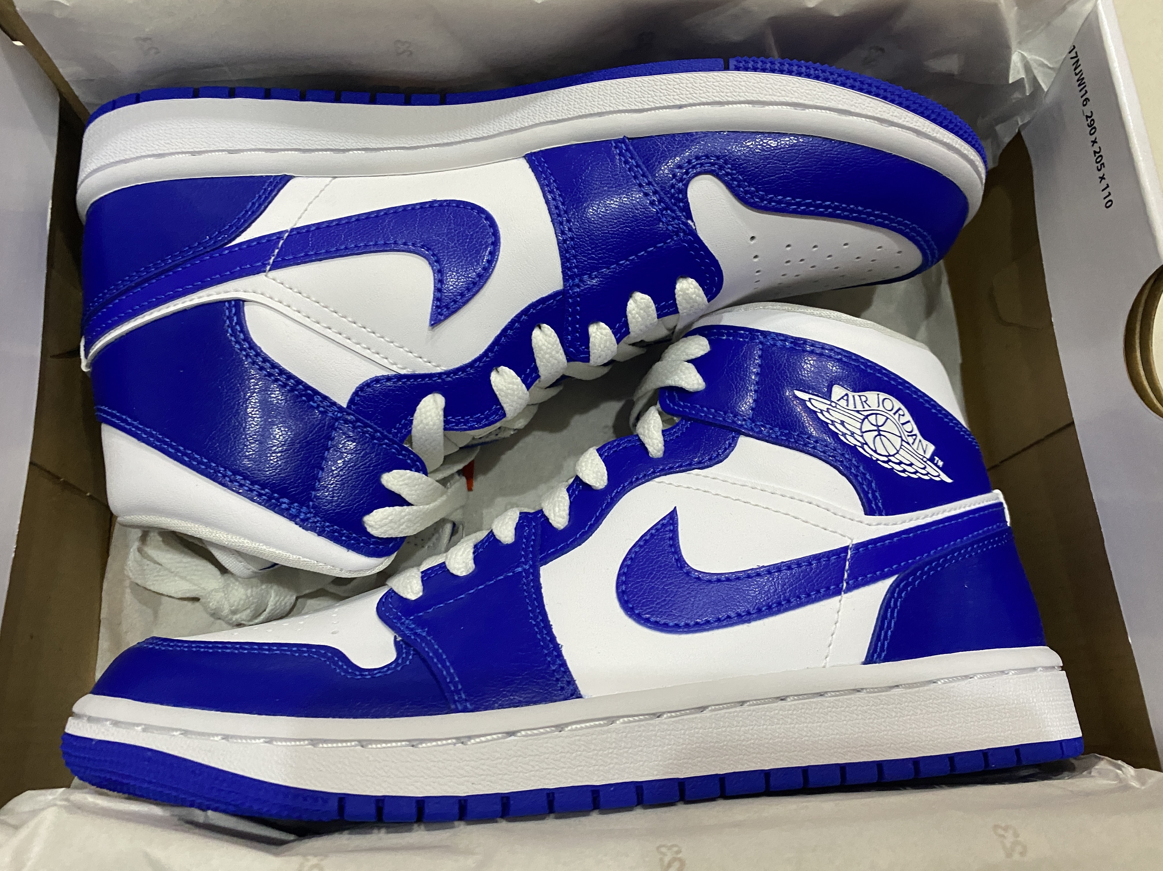 (W) Jordan 1 Mid White Hyper Royal 착용 스타일