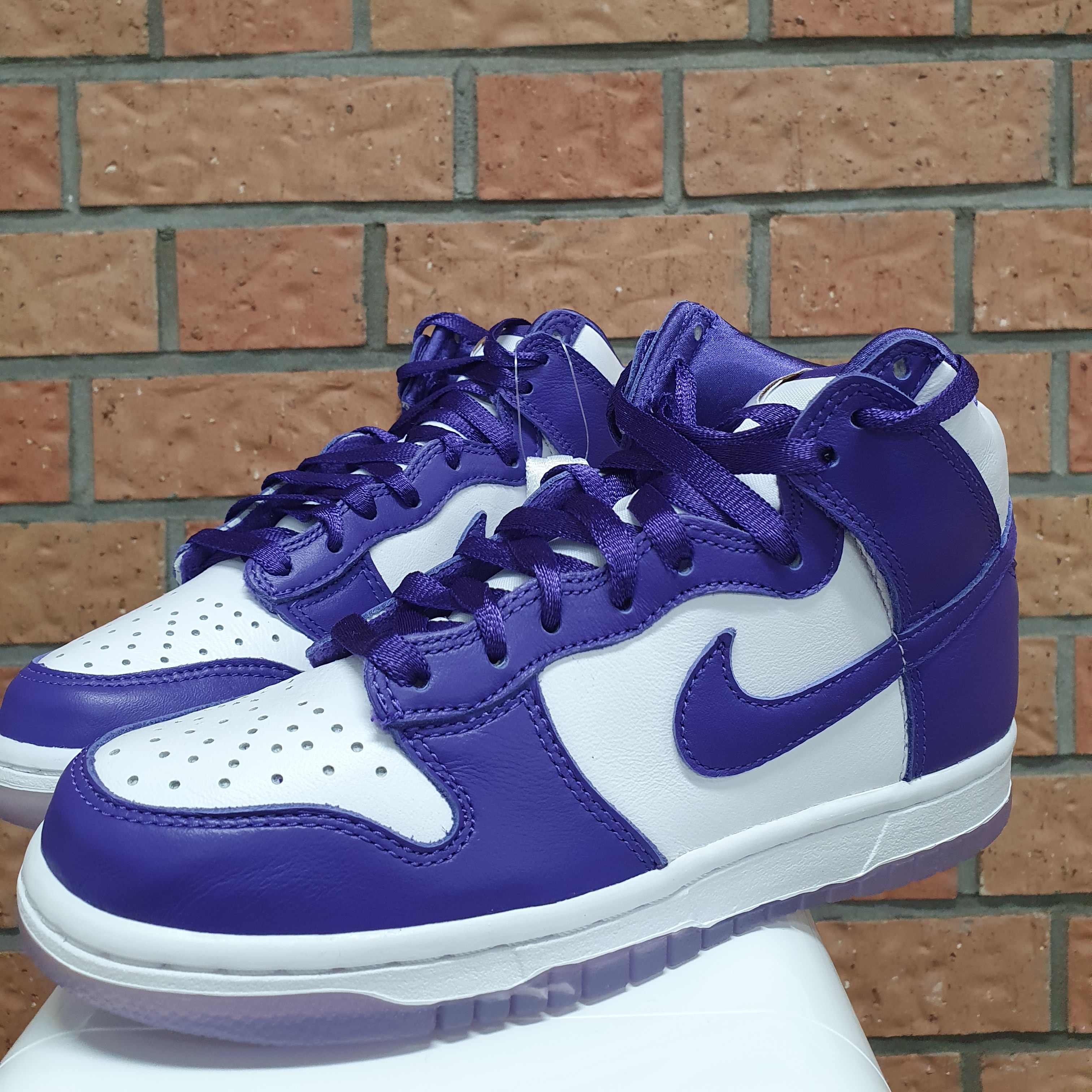 (W) Nike Dunk High SP Varsity Purple 착용 스타일