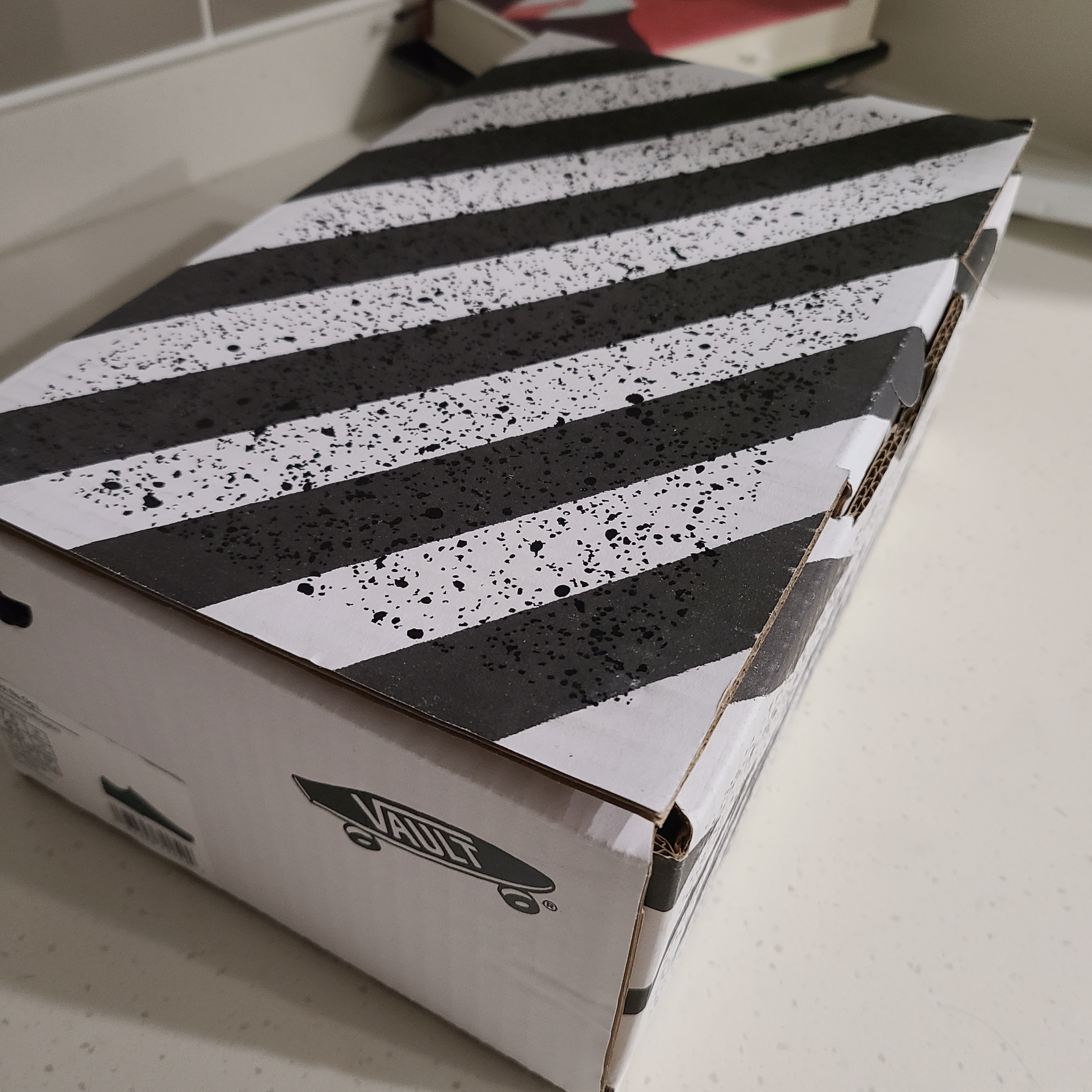 Vans Vault x Stray Rats Old Skool OG NS LX Black Green 착용 스타일 - 3