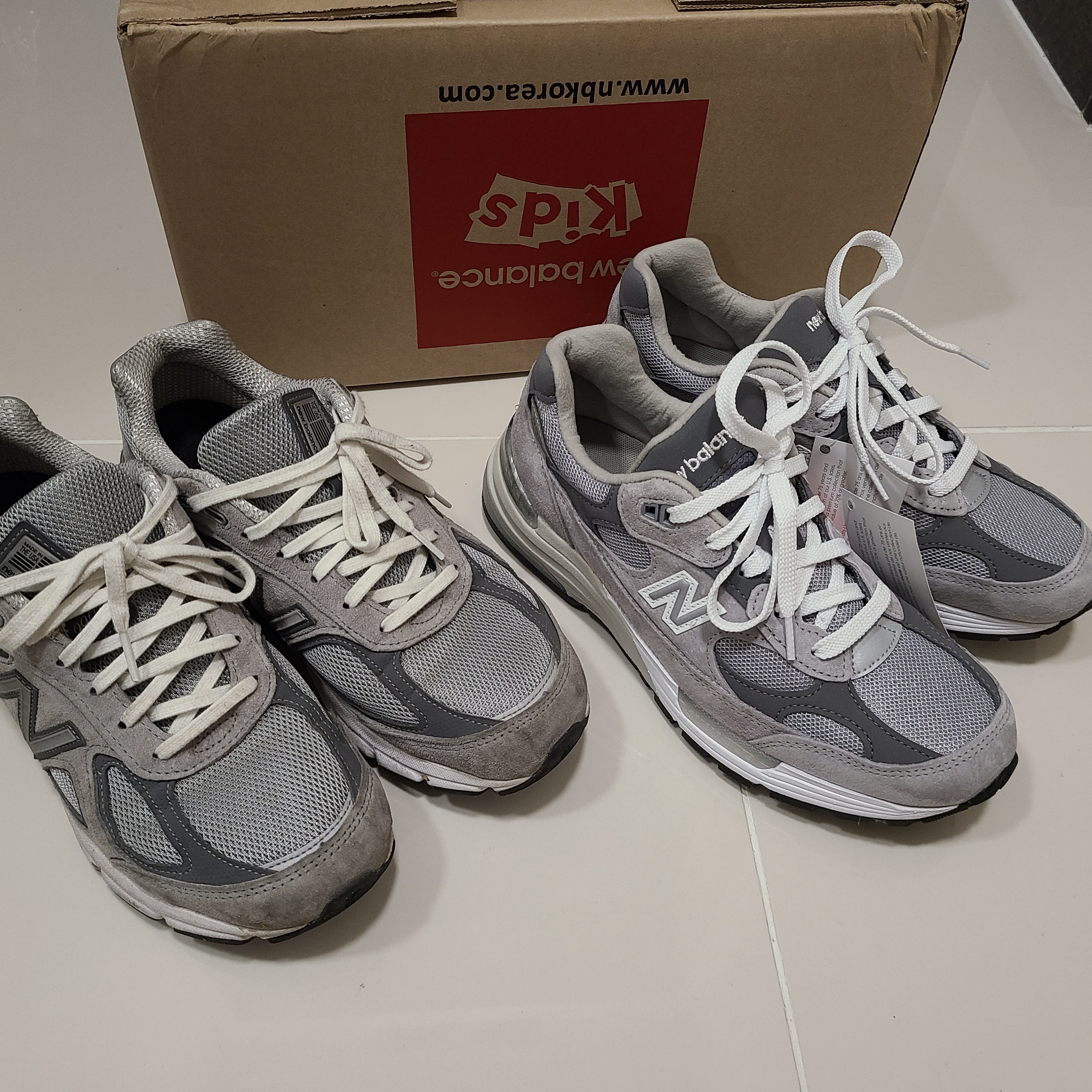 New Balance 992 Made in USA Grey - D Standard, New Balance 990v4 Made in USA Grey - D Standard 착용 스타일 - 1