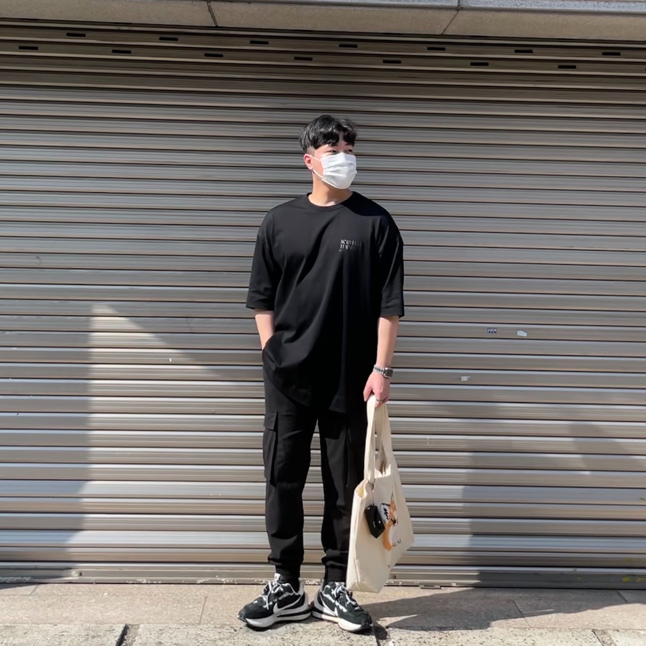 Nike x Sacai VaporWaffle Black White 착용 스타일 - 1