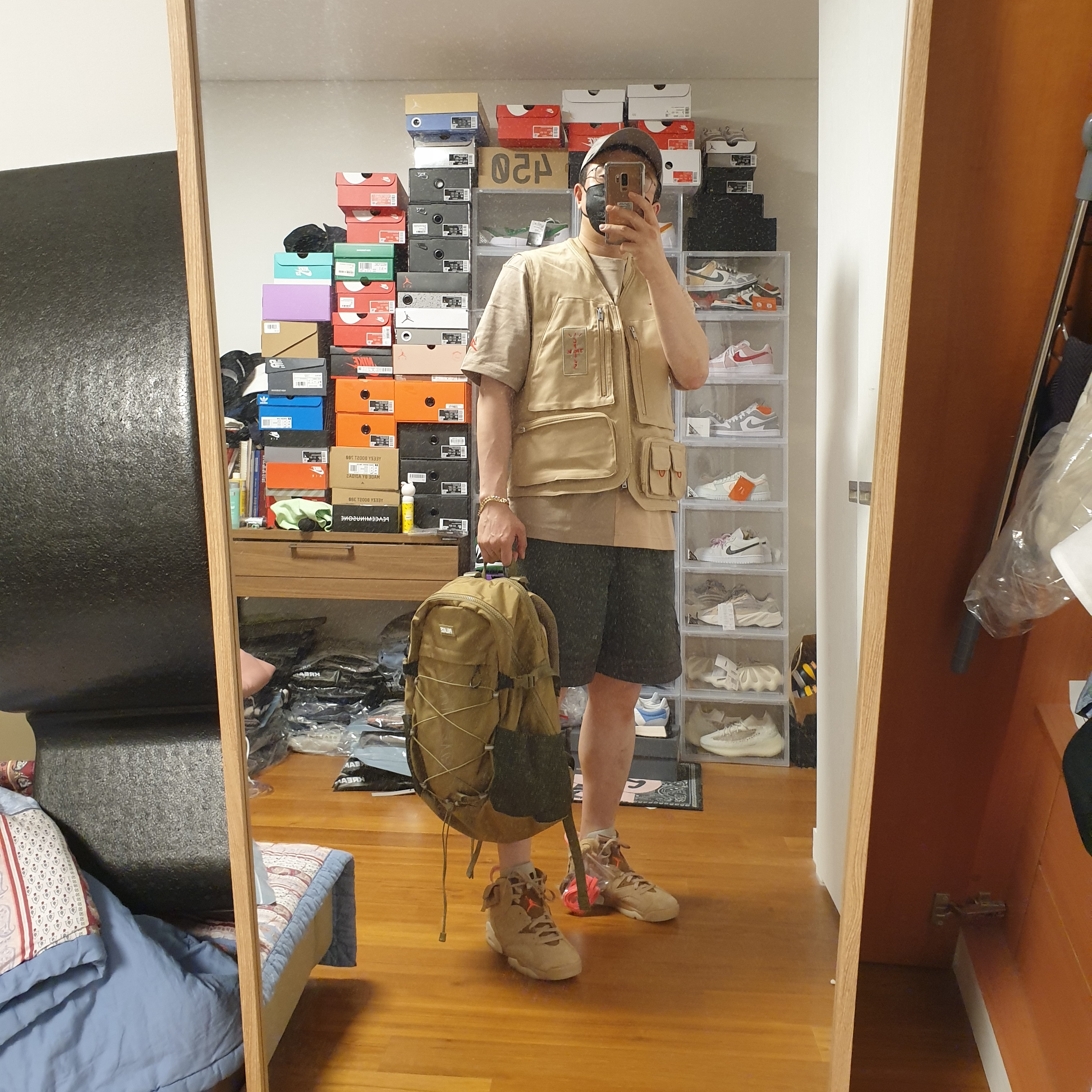 Jordan 6 x Travis Scott Retro SP British Khaki, Jordan x Travis Scott Utility Vest - Asia 착용 스타일 - 2