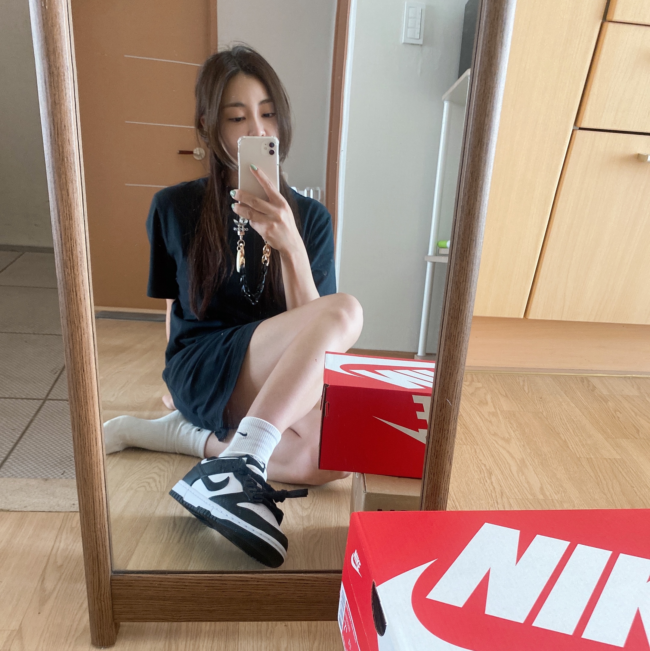 Nike Dunk Low Retro Black 착용 스타일 - 2