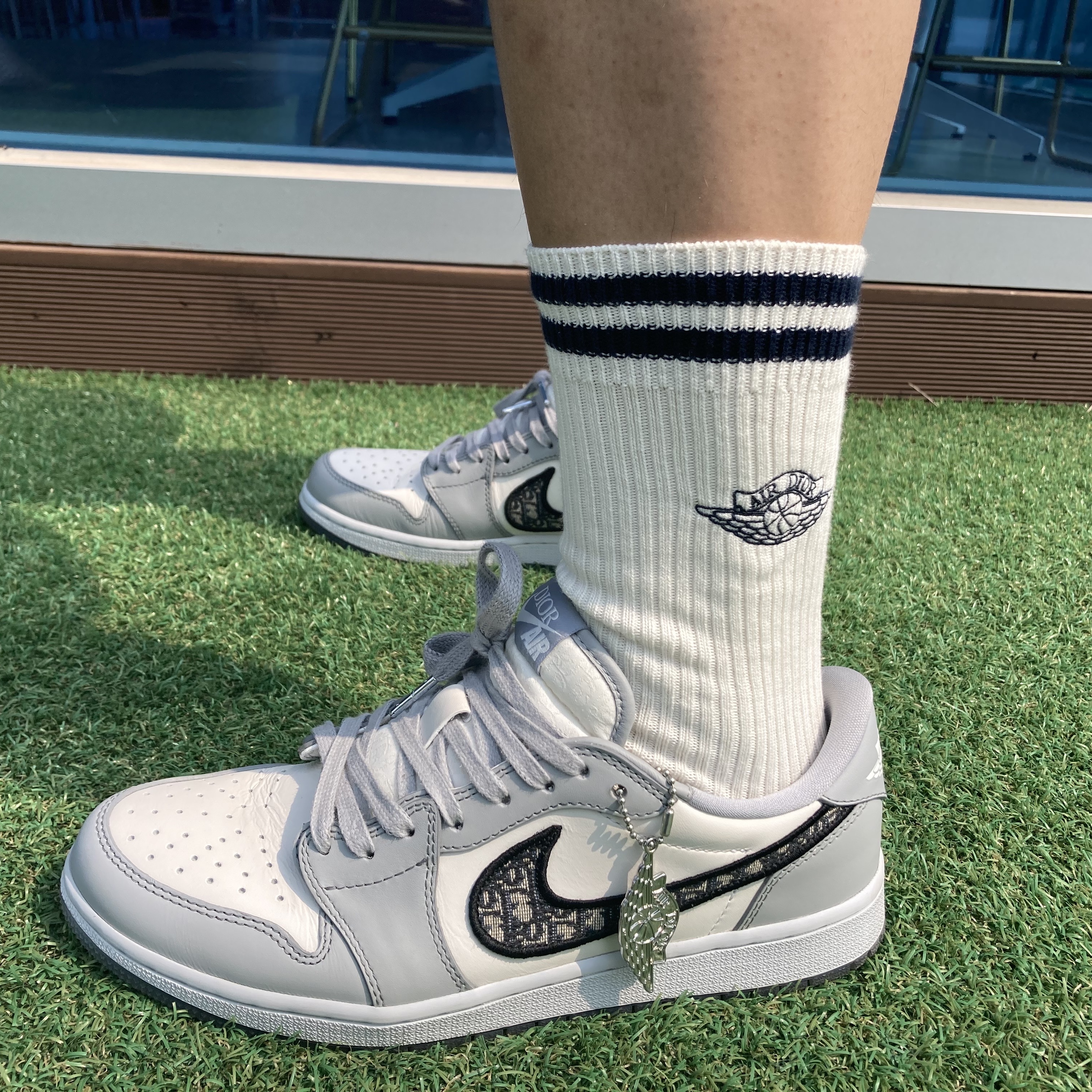 Jordan 1 x Dior Low OG 착용 스타일 - 2